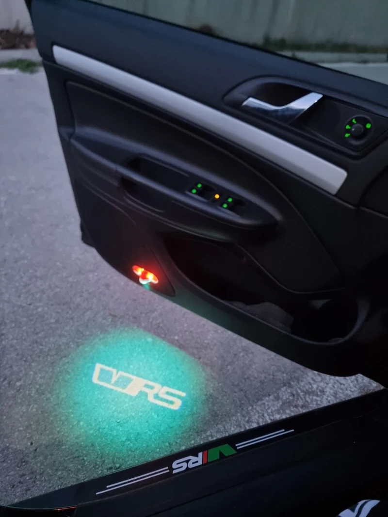 Skoda Octavia 2.0 TDI 170ps. VRS НАПЪЛНО ОБСЛУЖЕН !, снимка 5 - Автомобили и джипове - 51245088