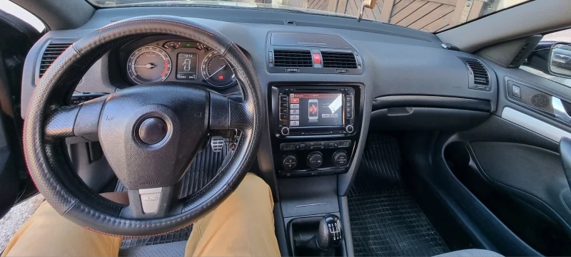 Skoda Octavia 2.0 TDI 170ps. VRS НАПЪЛНО ОБСЛУЖЕН !, снимка 8 - Автомобили и джипове - 51245088