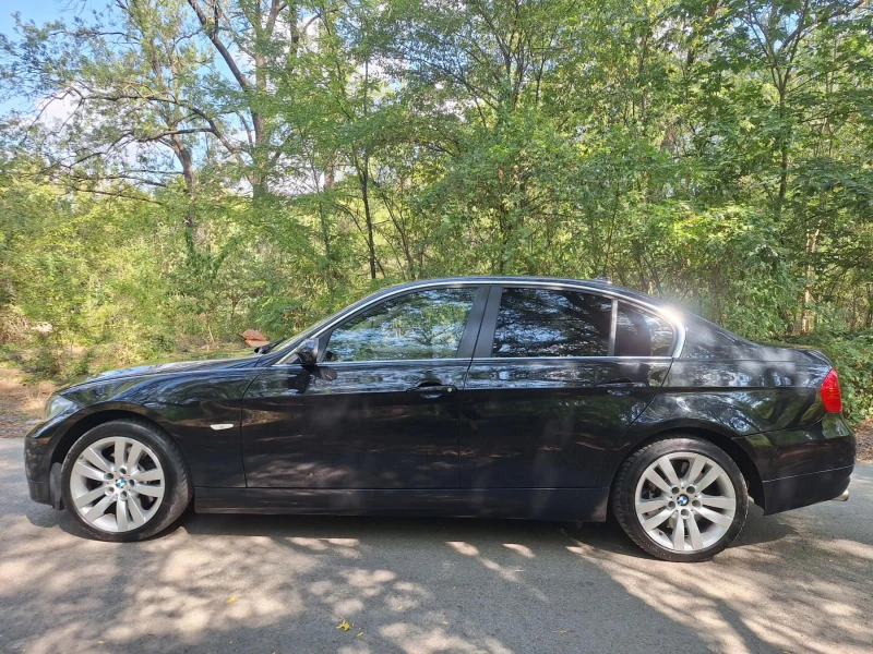 BMW 330 N52, 258к.с. кожа, навигация, автомат. Отличен., снимка 9 - Автомобили и джипове - 51735202