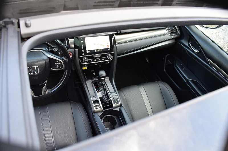 Honda Civic 1.5ШВЕЙЦАРИЯ-ДИСТРОНИК/КОЖА/НАВИ/LANE ASSIST/BLISS, снимка 8 - Автомобили и джипове - 51827016