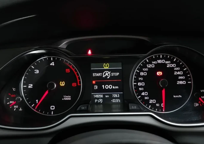 Audi A4 2.0 TDI Quattro - изображение 8