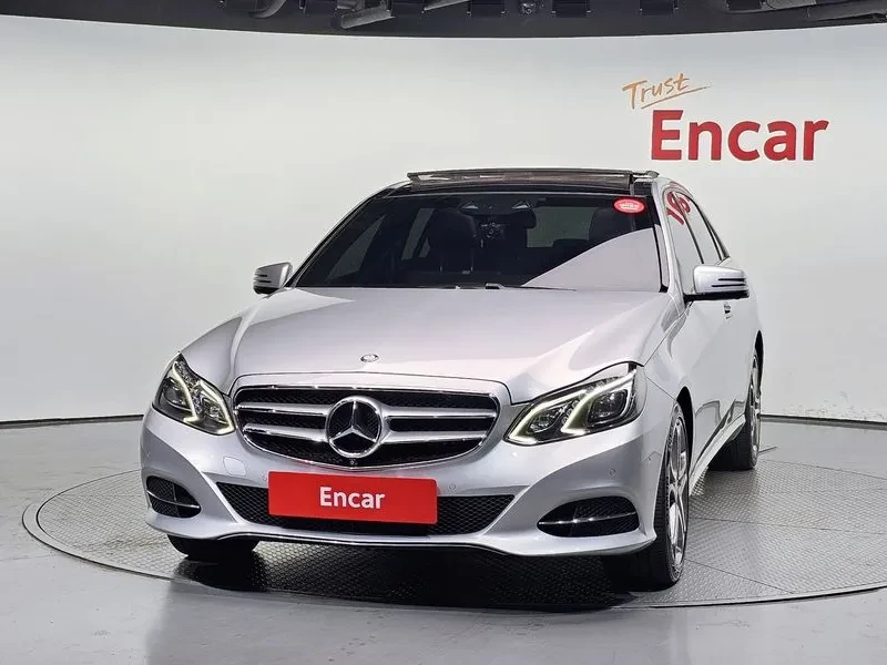 Mercedes-Benz E 250 4MATIC - САМО 30% АВАНС, снимка 3 - Автомобили и джипове - 55429304
