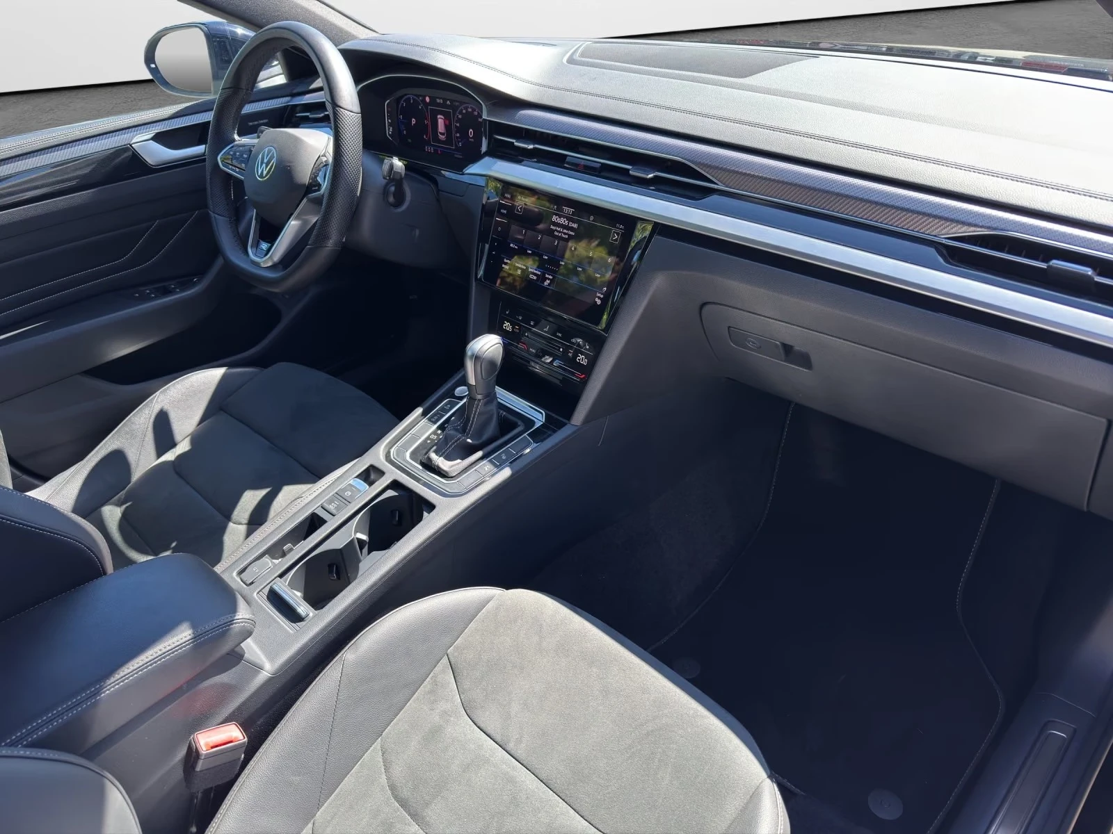 VW Arteon 2.0 TDI DSG R-Line, снимка 12 - Автомобили и джипове - 16172244