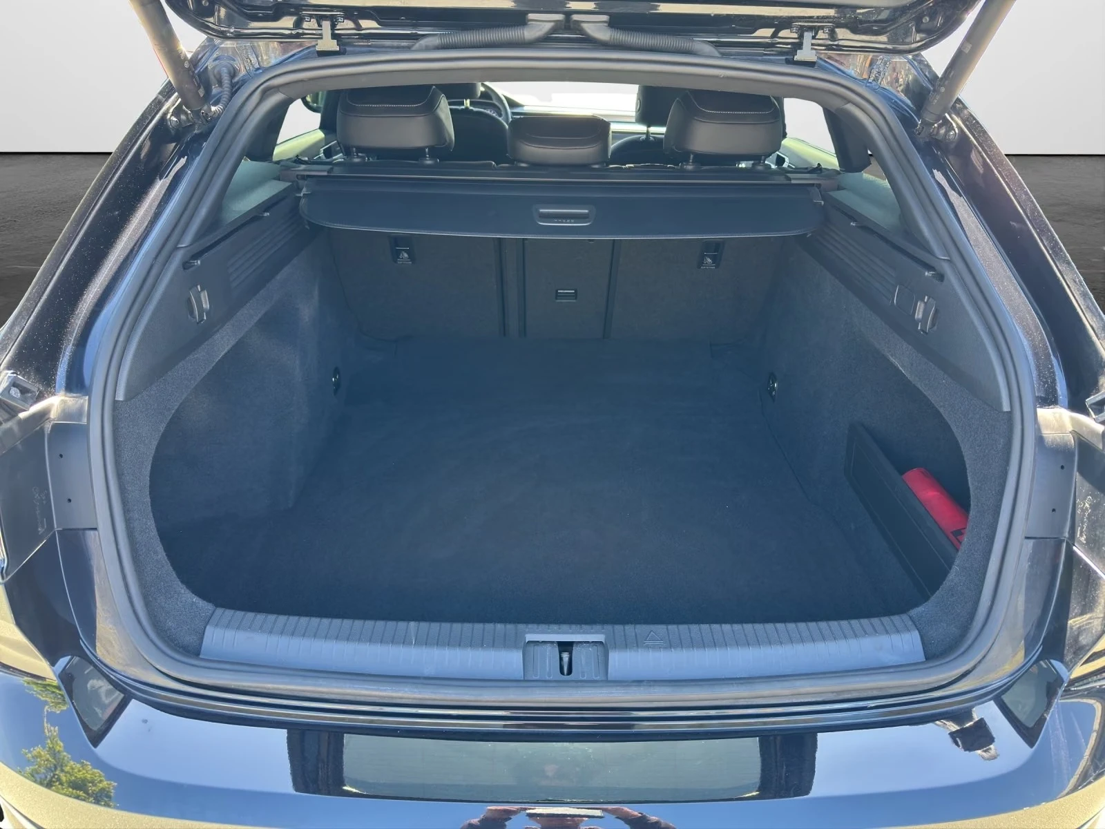 VW Arteon 2.0 TDI DSG R-Line, снимка 11 - Автомобили и джипове - 16172244