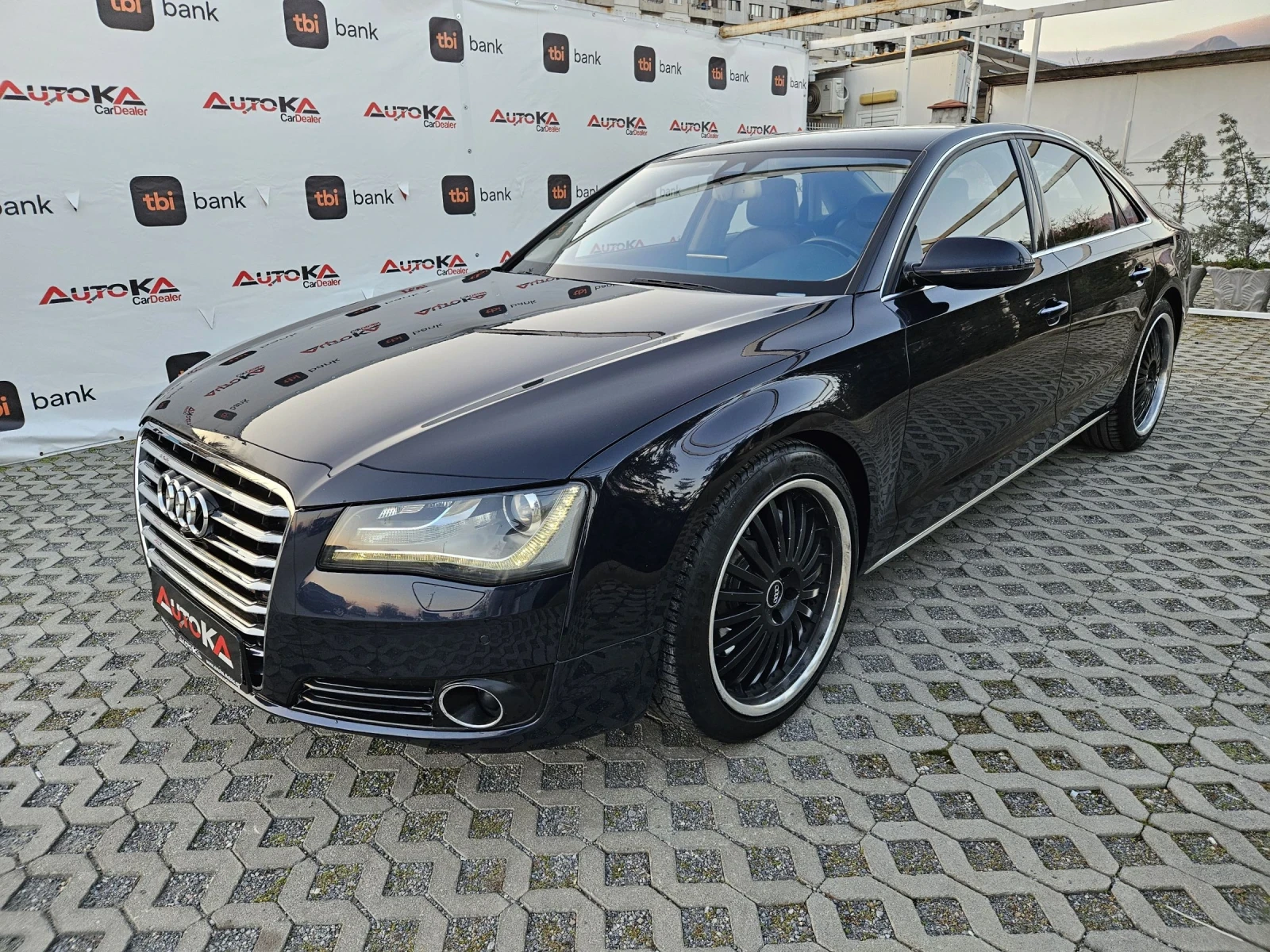 Audi A8 4.2TDI-351кс= ДИСТРОНИК= МАСАЖ= ВАКУУМ= ОБДУХВАНЕ - изображение 6