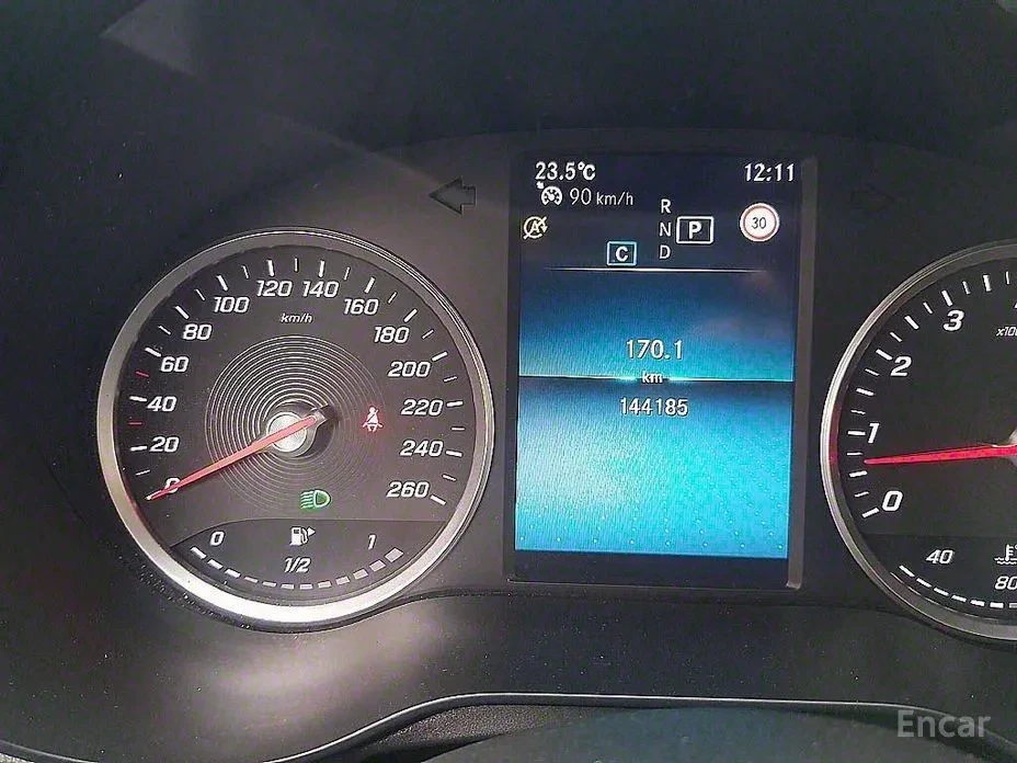 Mercedes-Benz C 200 C-Class W205 C200 - изображение 8