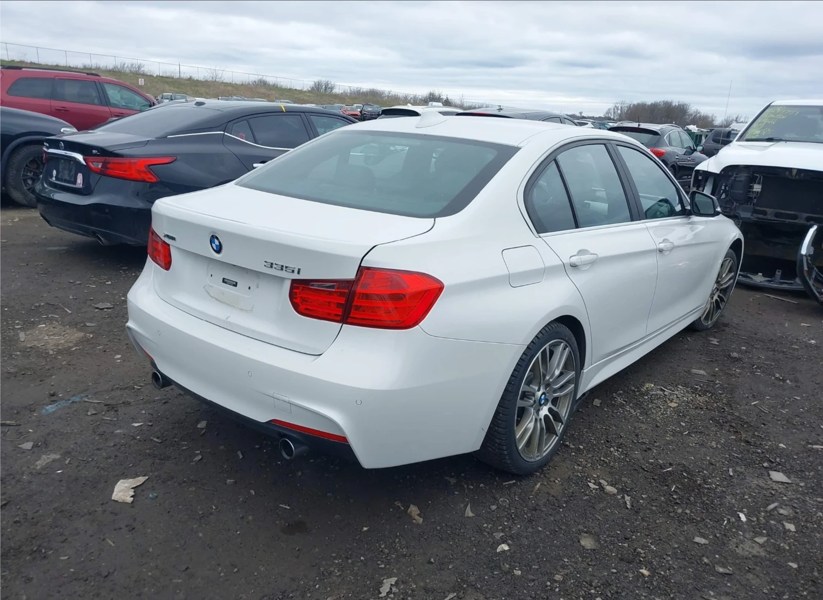 BMW 335 MPACK* HEADUP* HARMAN* KEYLESS* ПОДГРЕВ - изображение 6