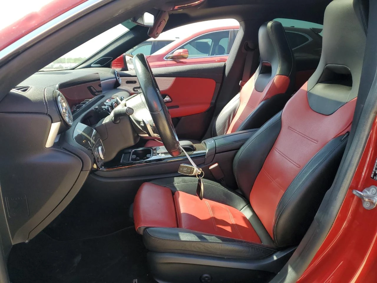 Mercedes-Benz CLA 250 4MATIC/AMG/FULL/DIGITAL/КЛИП НА МОТОР - изображение 7