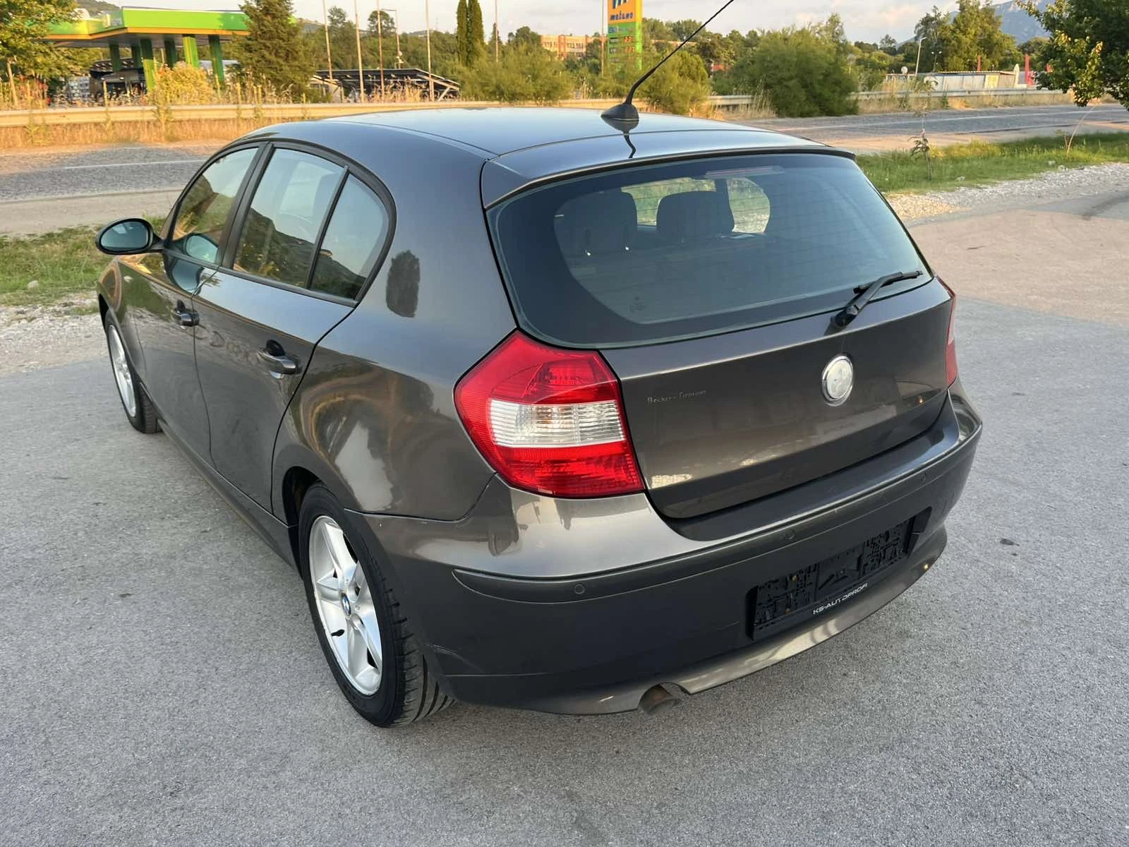 BMW 118 2.0TDI 143кс 6 СКОРОСТИ КЛИМАТИК  АВТОПИЛОТ - изображение 5