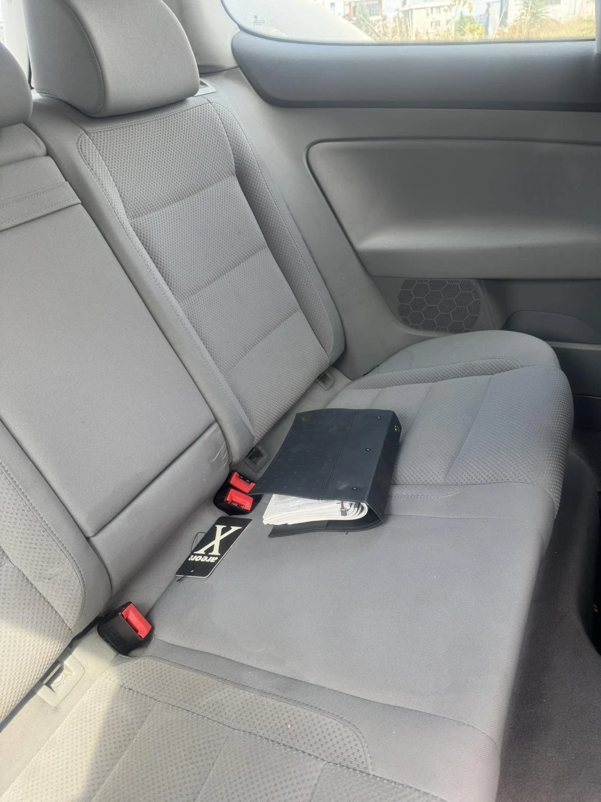 VW Golf 1.6 - изображение 8