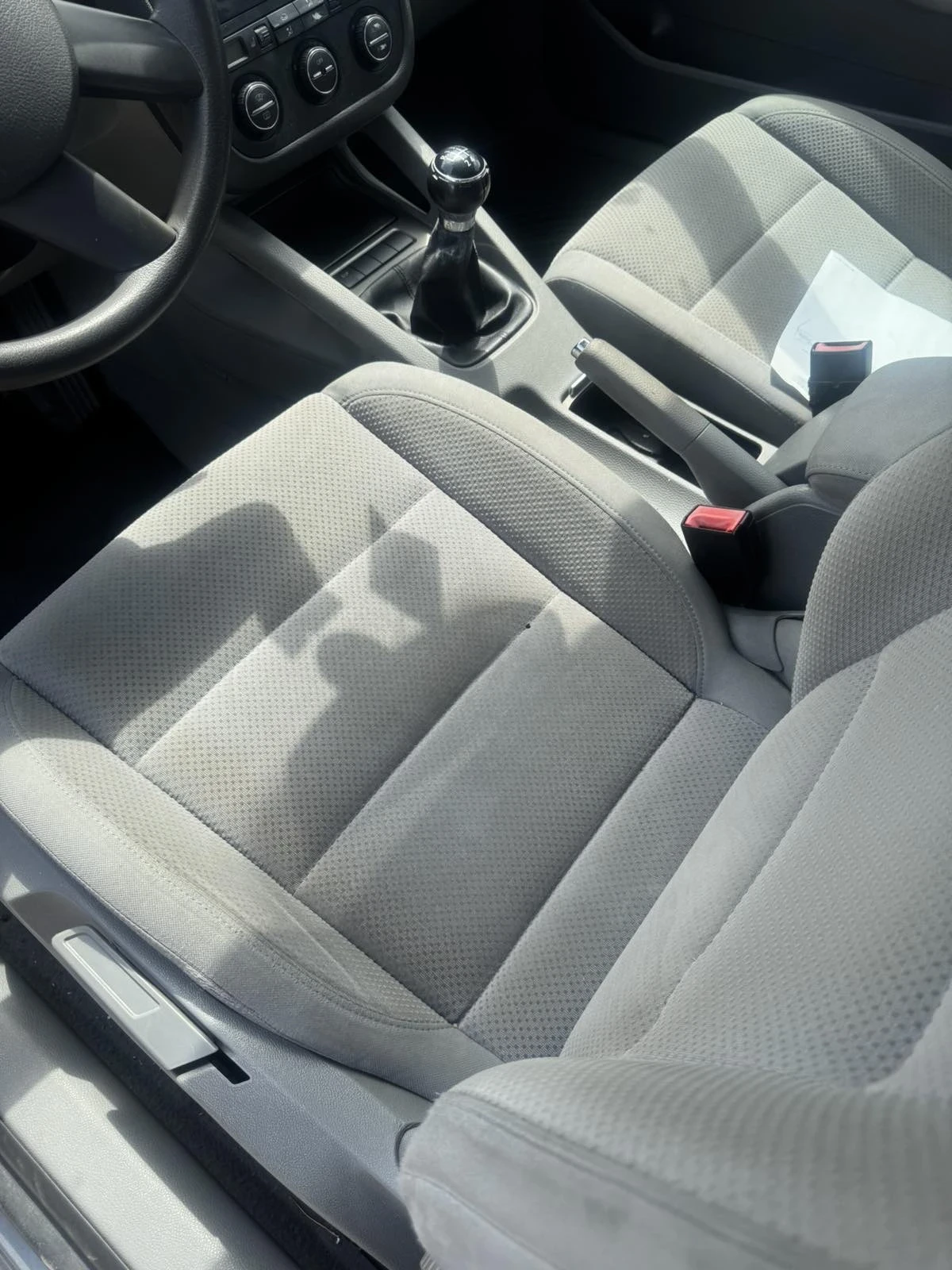 VW Golf 1.6 - изображение 7