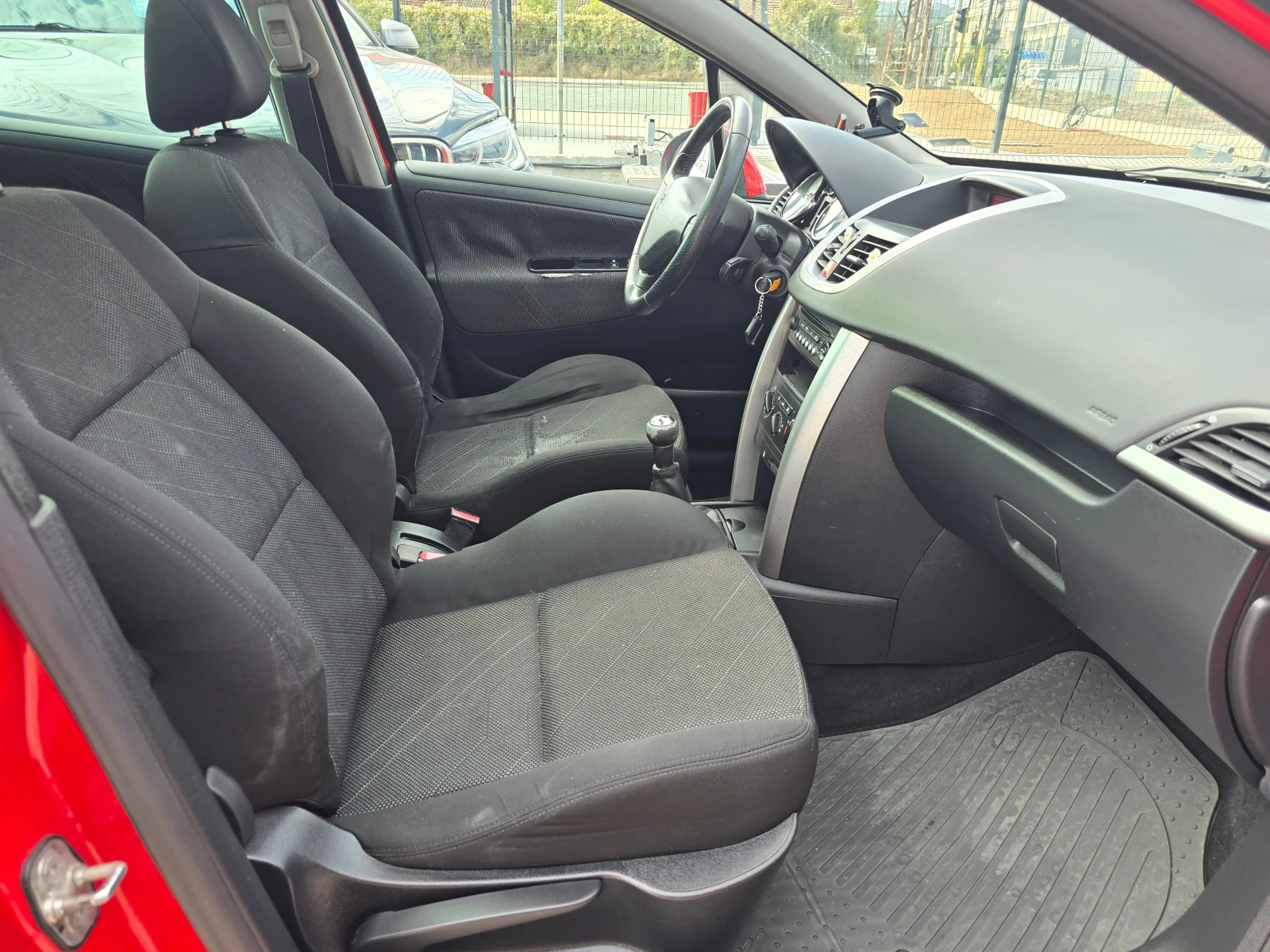 Peugeot 207 1.6HDi/ | Mobile.bg   12