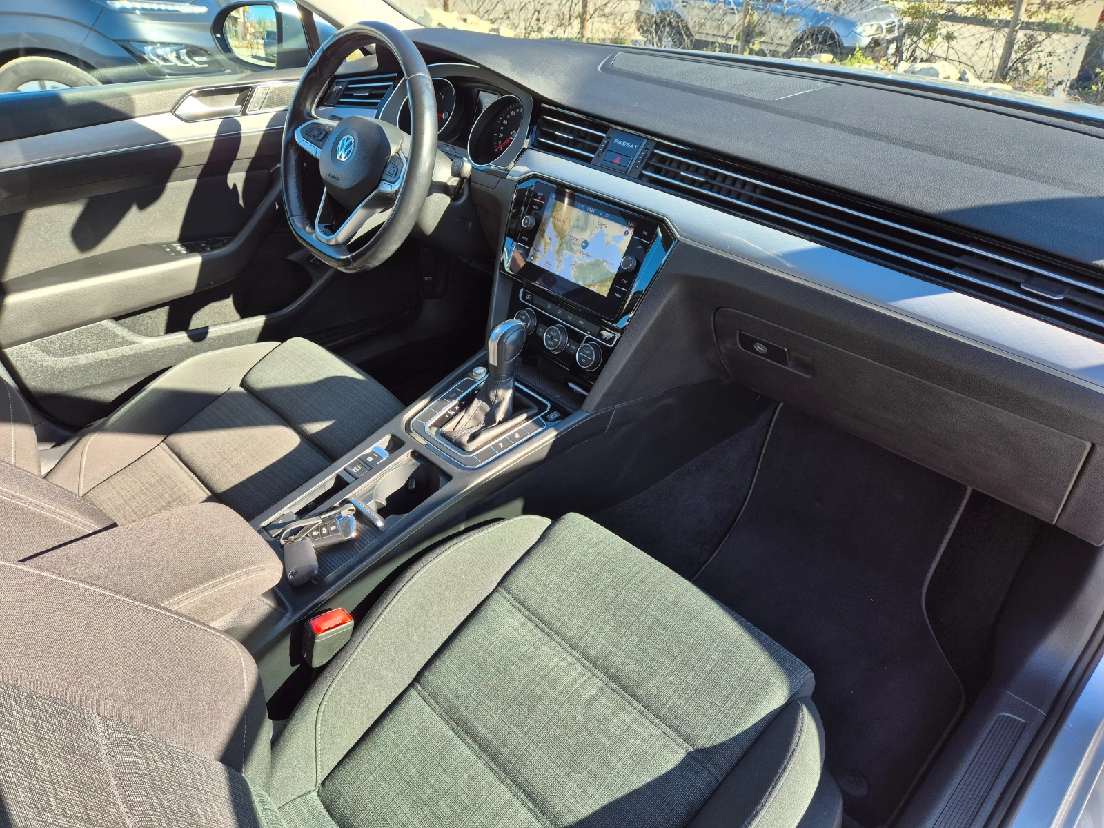 VW Passat 2.0 TDI -FACE-AVTOMAT-LED-KEYLESS-DISTRONIK | Mobile.bg   11