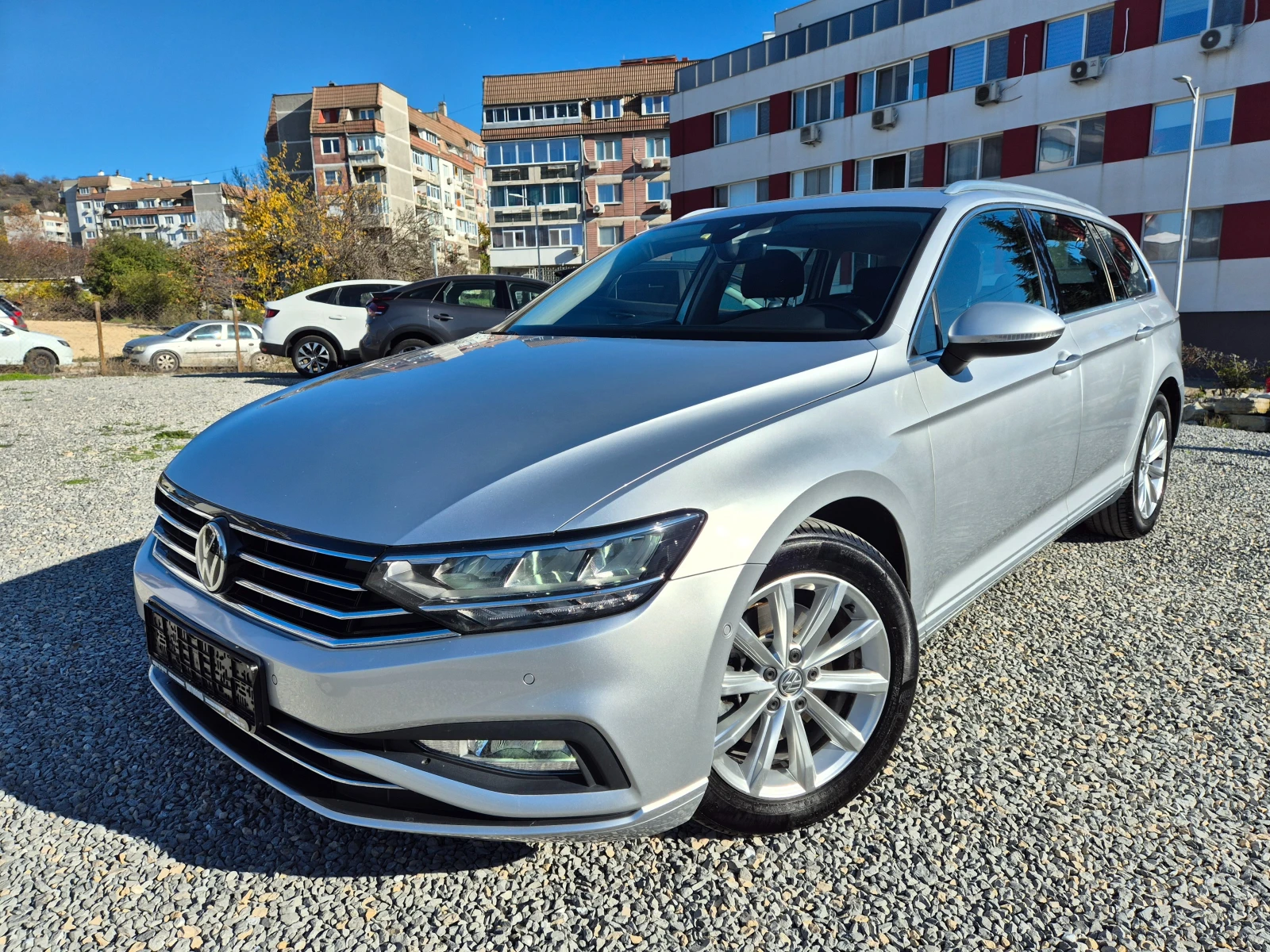 VW Passat 2.0 TDI -FACE-AVTOMAT-LED-KEYLESS-DISTRONIK | Mobile.bg   1