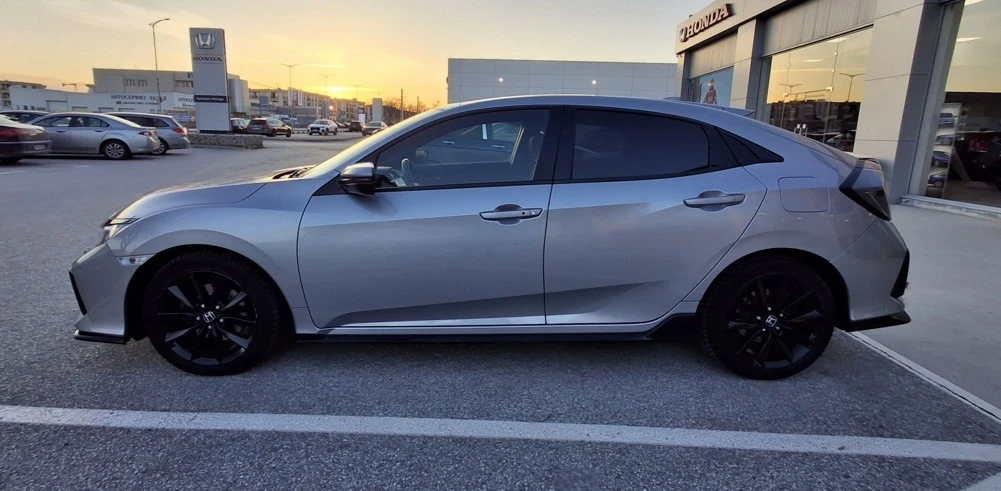 Honda Civic 1.5 i-VTEC Turbo Sport Plus AT, снимка 9 - Автомобили и джипове - 52686234