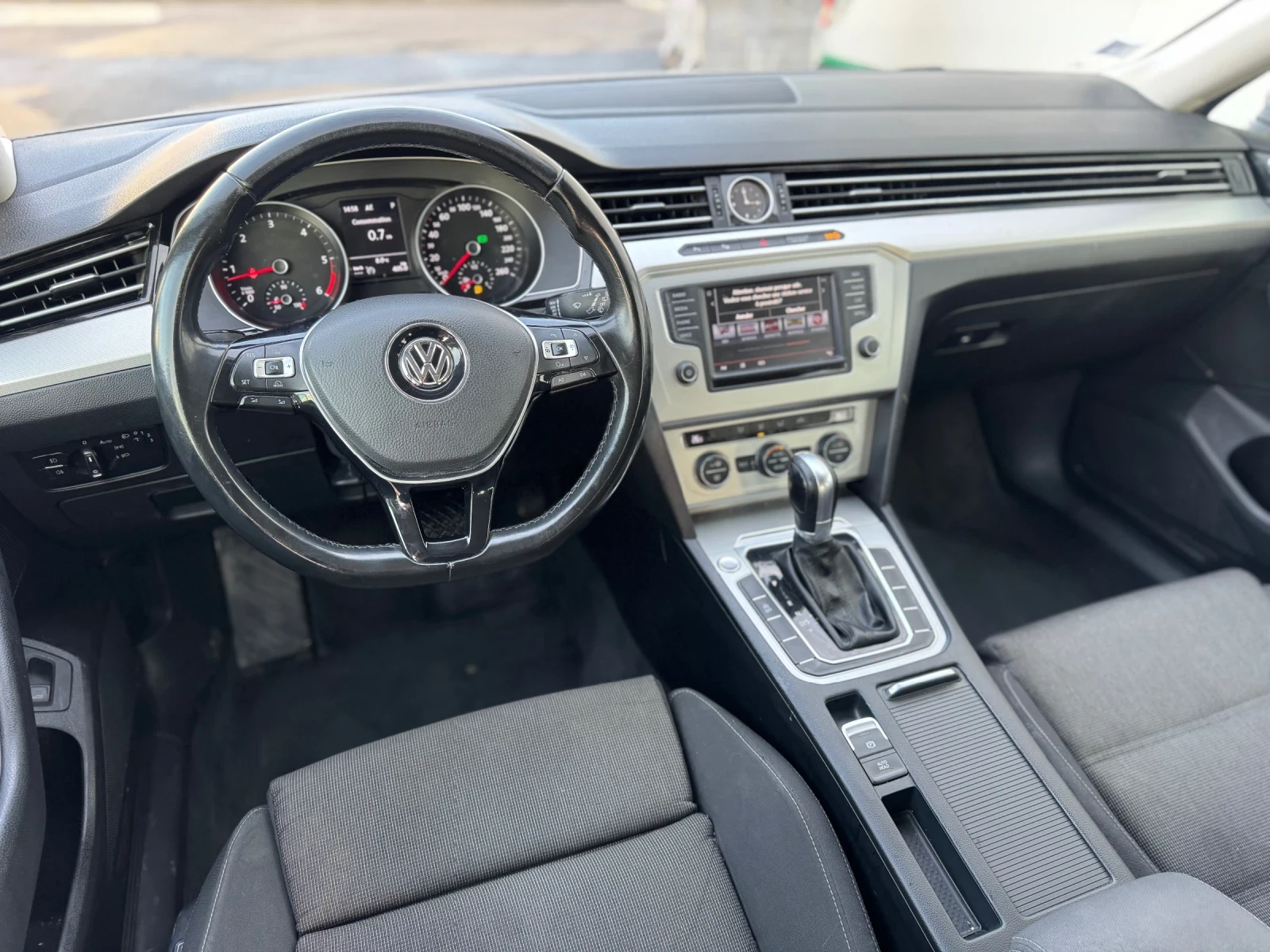 VW Passat 2.0TDI DSG - изображение 4