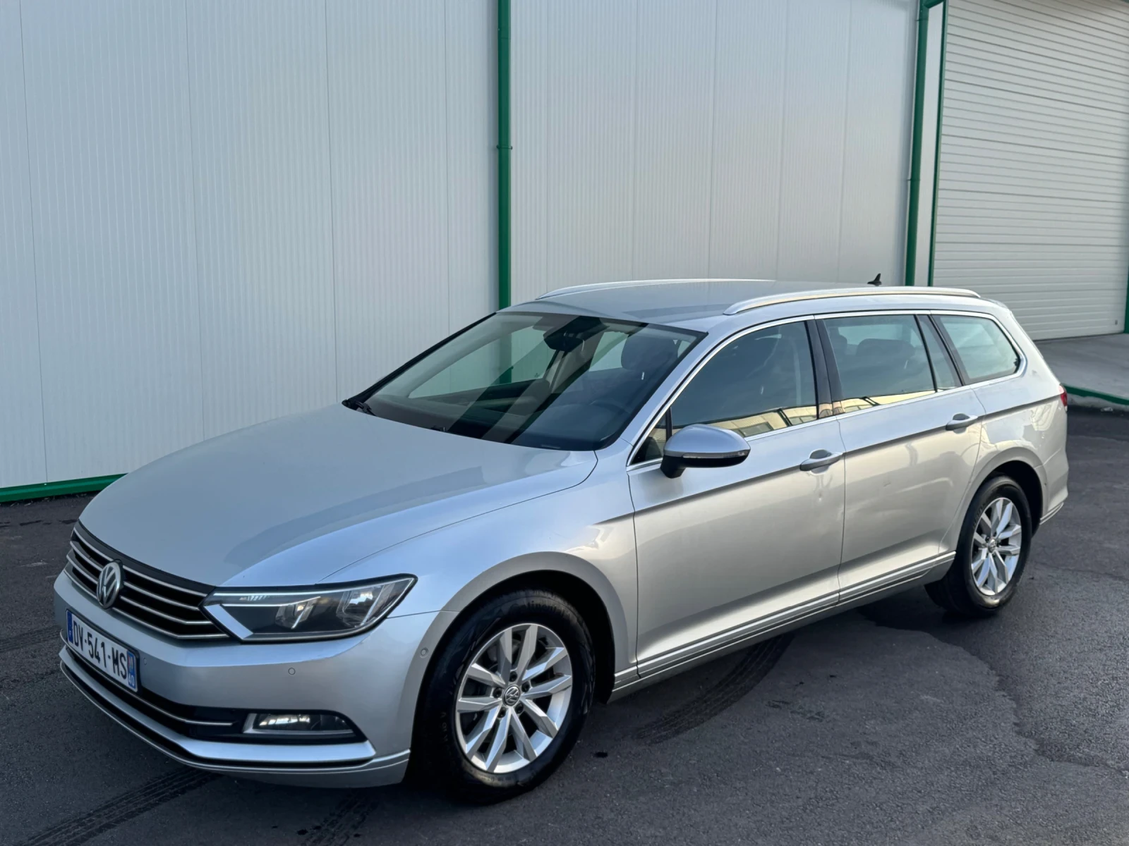 VW Passat 2.0TDI DSG - изображение 2