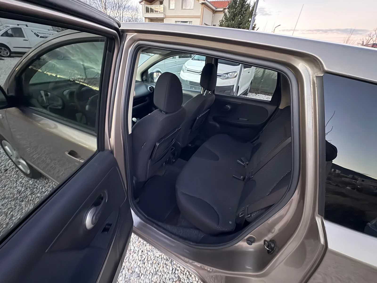 Nissan Note 1.4 i ��������� �����������  | Mobile.bg � ����������� 12