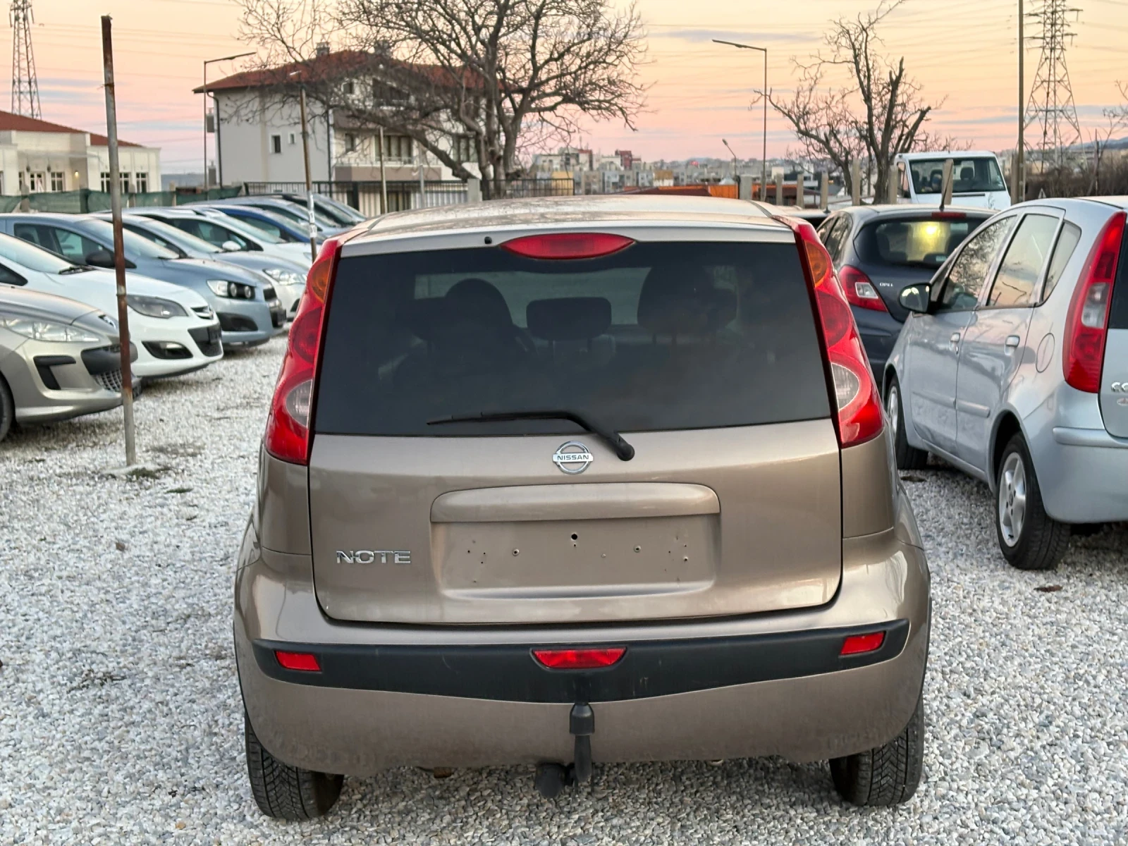 Nissan Note 1.4 i Перфектен Климатроник  - изображение 7