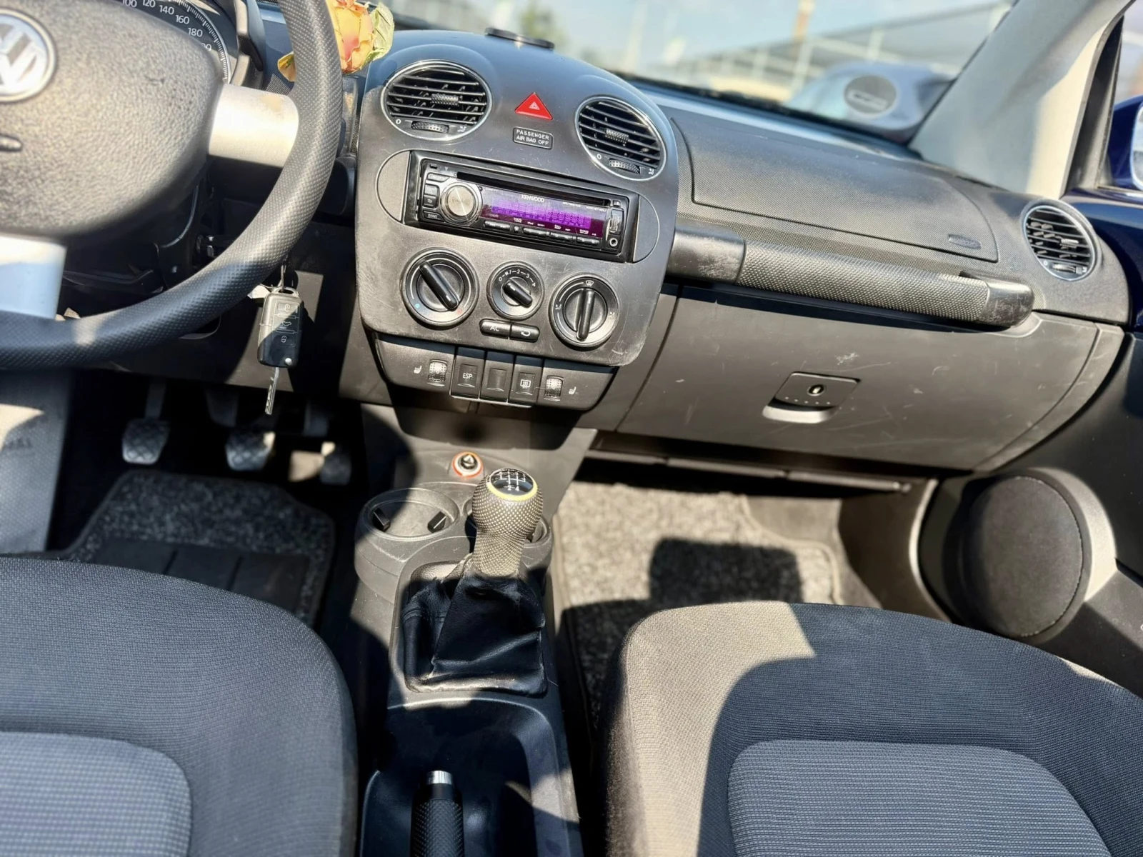 VW Beetle 1.6 CABRIO, снимка 11 - Автомобили и джипове - 53709899