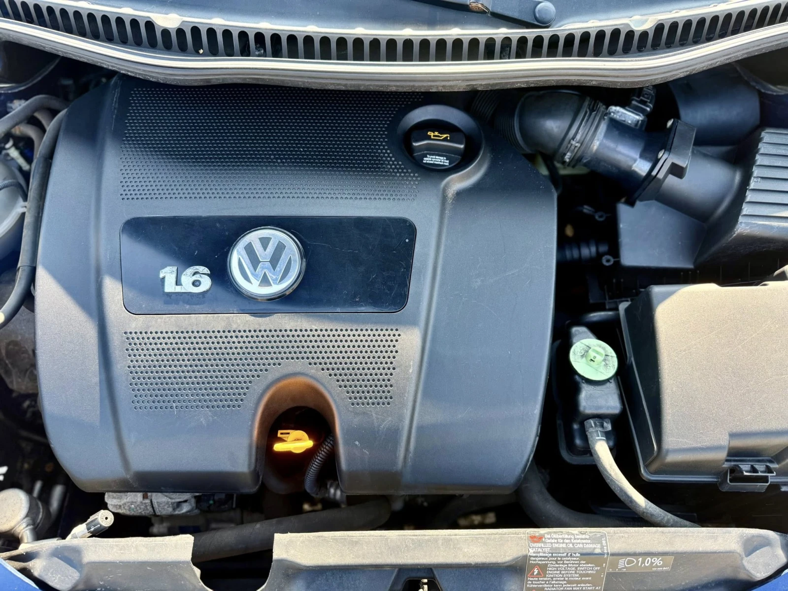 VW Beetle 1.6 CABRIO, снимка 15 - Автомобили и джипове - 53709899