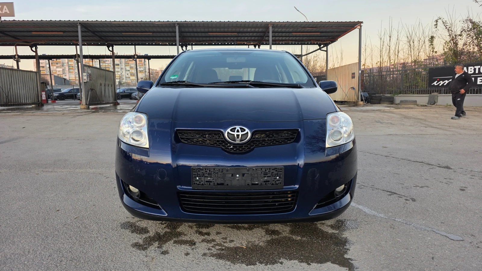 Toyota Auris УНИКАТ, снимка 2 - Автомобили и джипове - 53879738