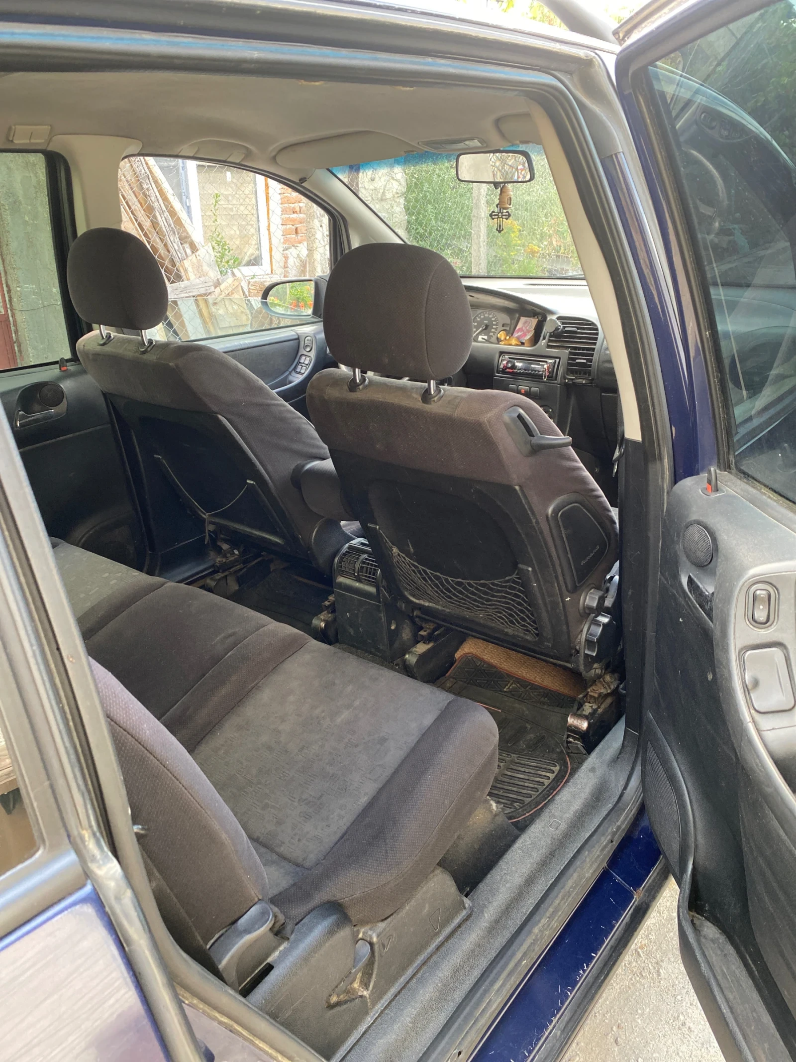 Opel Zafira 2.0dti, снимка 3 - Автомобили и джипове - 53940652