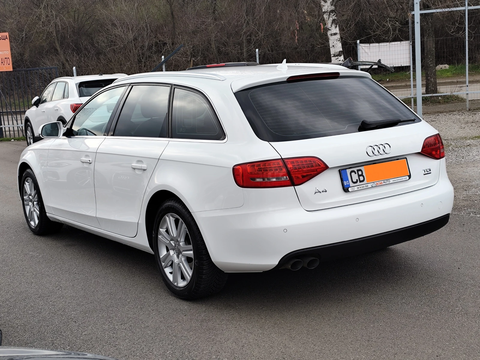 Audi A4 2.0TDi* QUATTRO* NAVI* EURO5A* LED/XENON* КОЖА, снимка 6 - Автомобили и джипове - 53960800