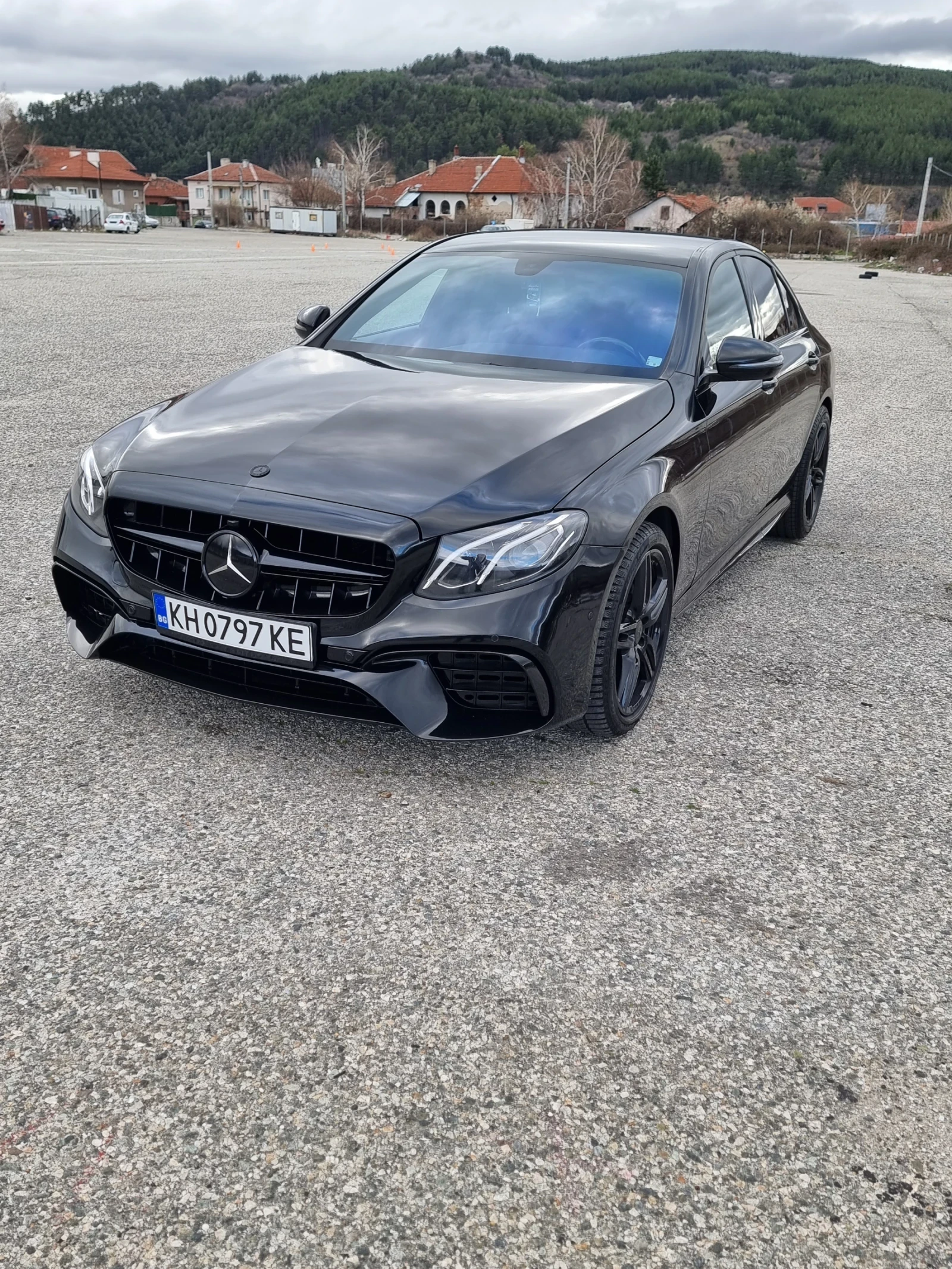 Mercedes-Benz E 220 W213