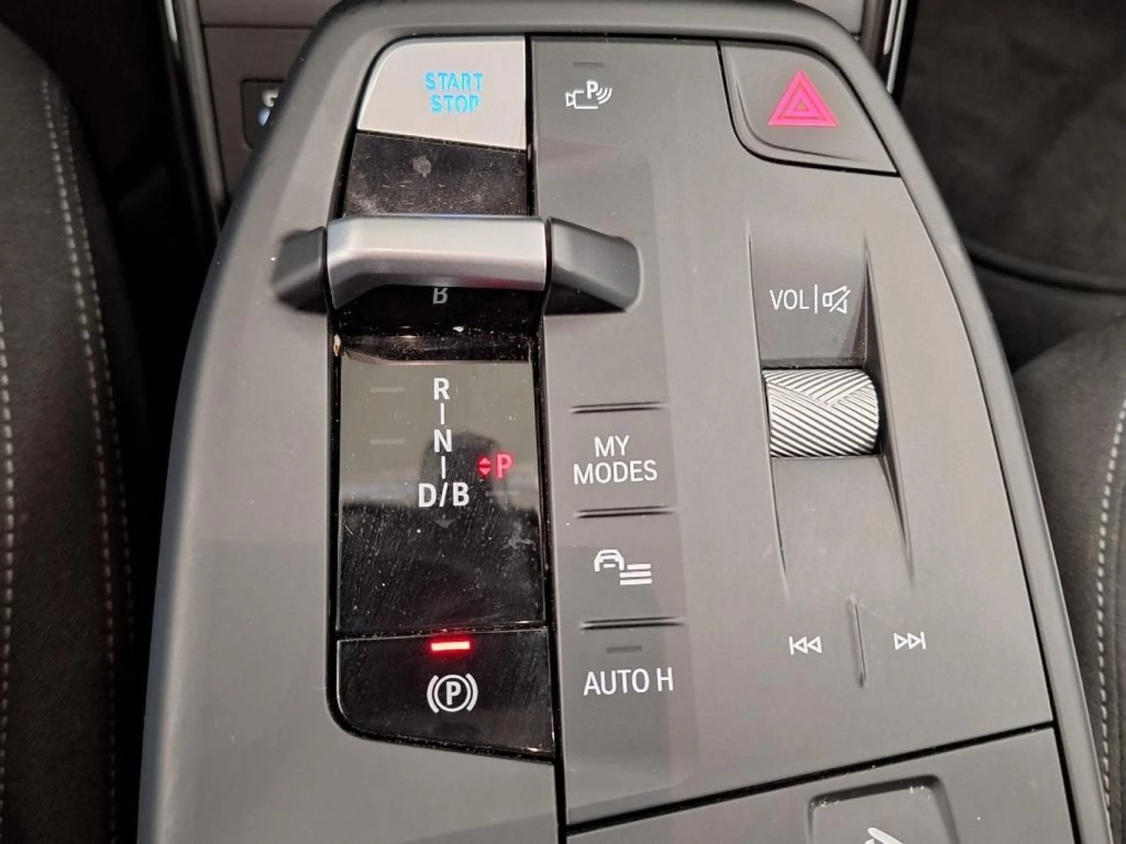 BMW iX2 20 - Electric, снимка 9 - Автомобили и джипове - 54123066