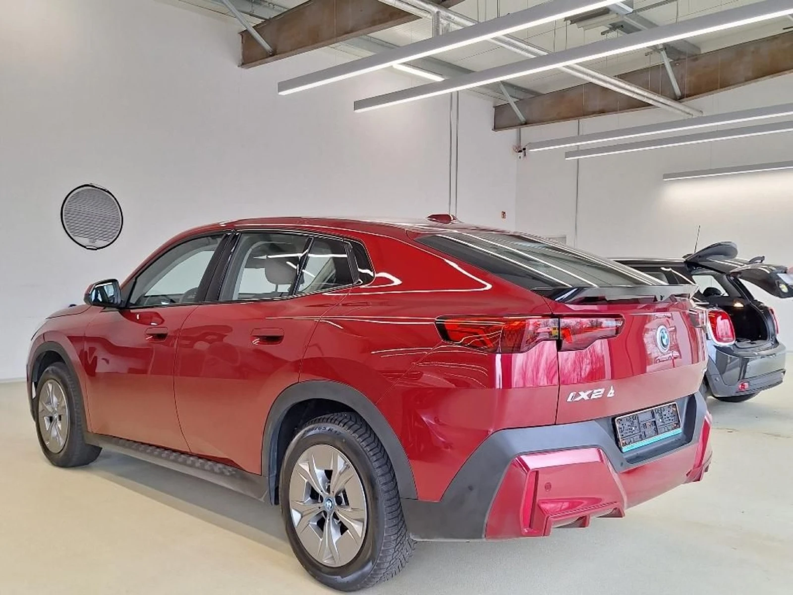 BMW iX2 20 - Electric, снимка 2 - Автомобили и джипове - 54123066