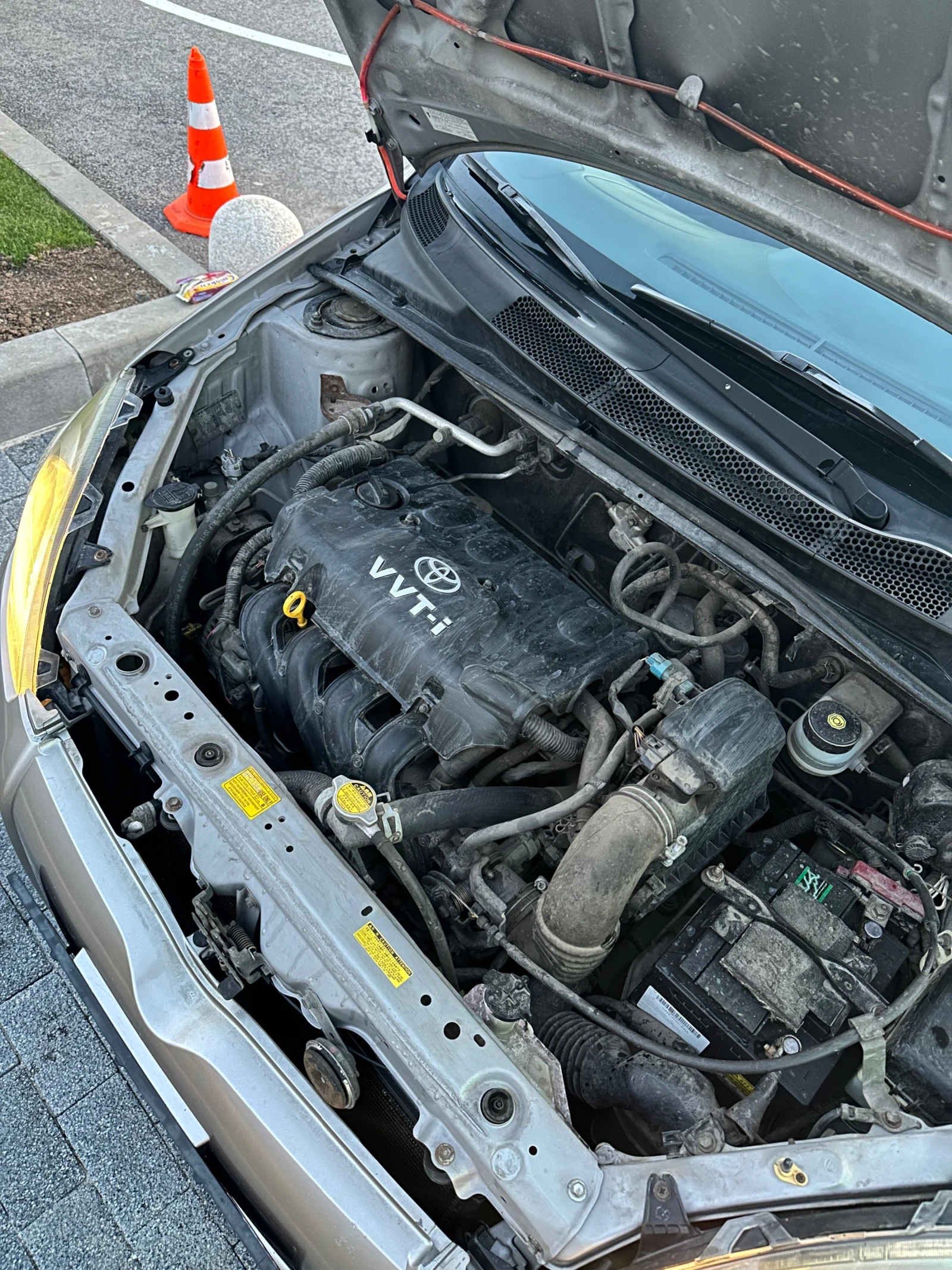 Toyota Yaris T-sport, снимка 10 - Автомобили и джипове - 54128203