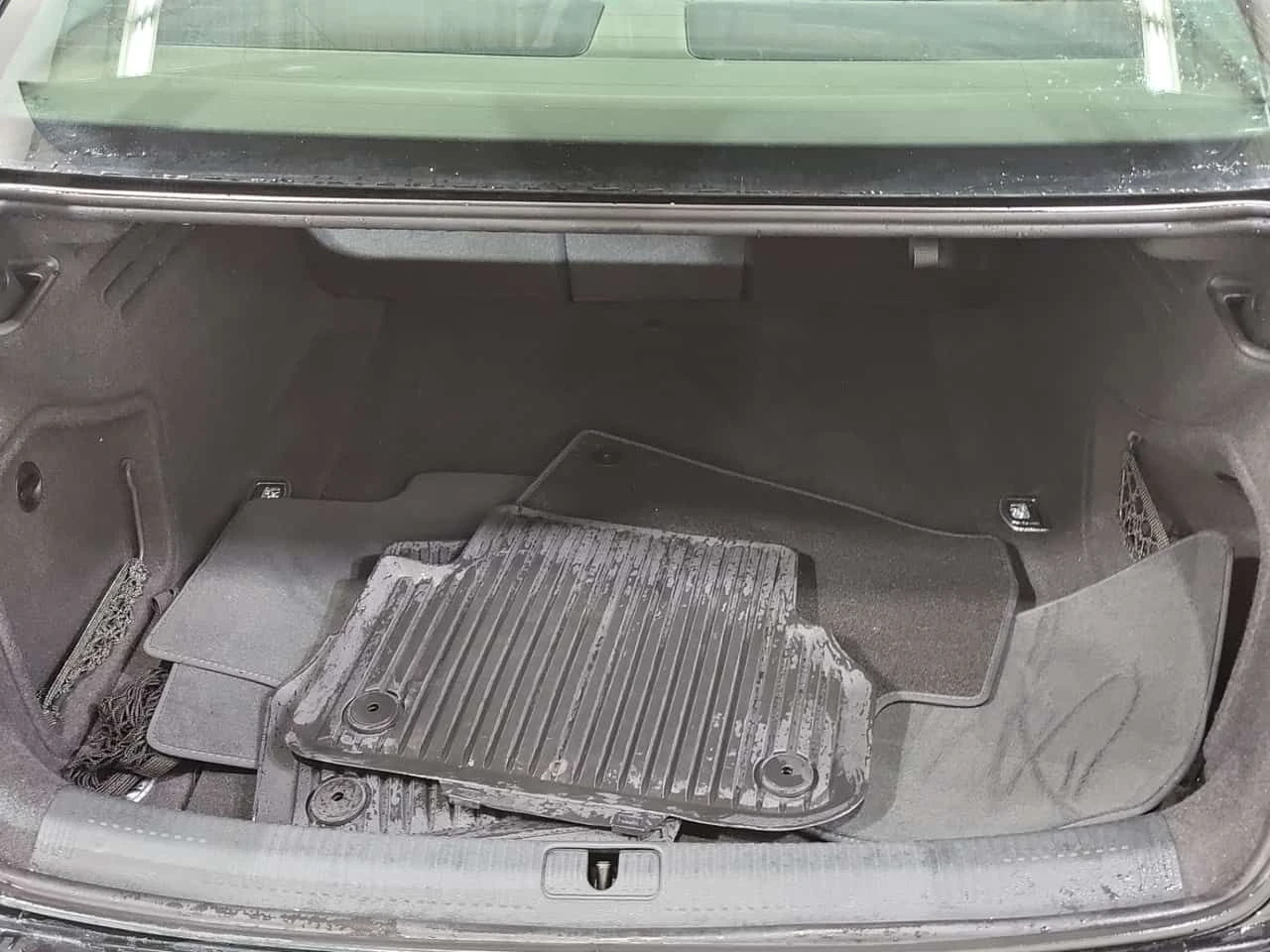 Audi A4 * KOMFORT * CARFAX * 2 КЛЮЧА * ШИБИДАХ * , снимка 15 - Автомобили и джипове - 54203793