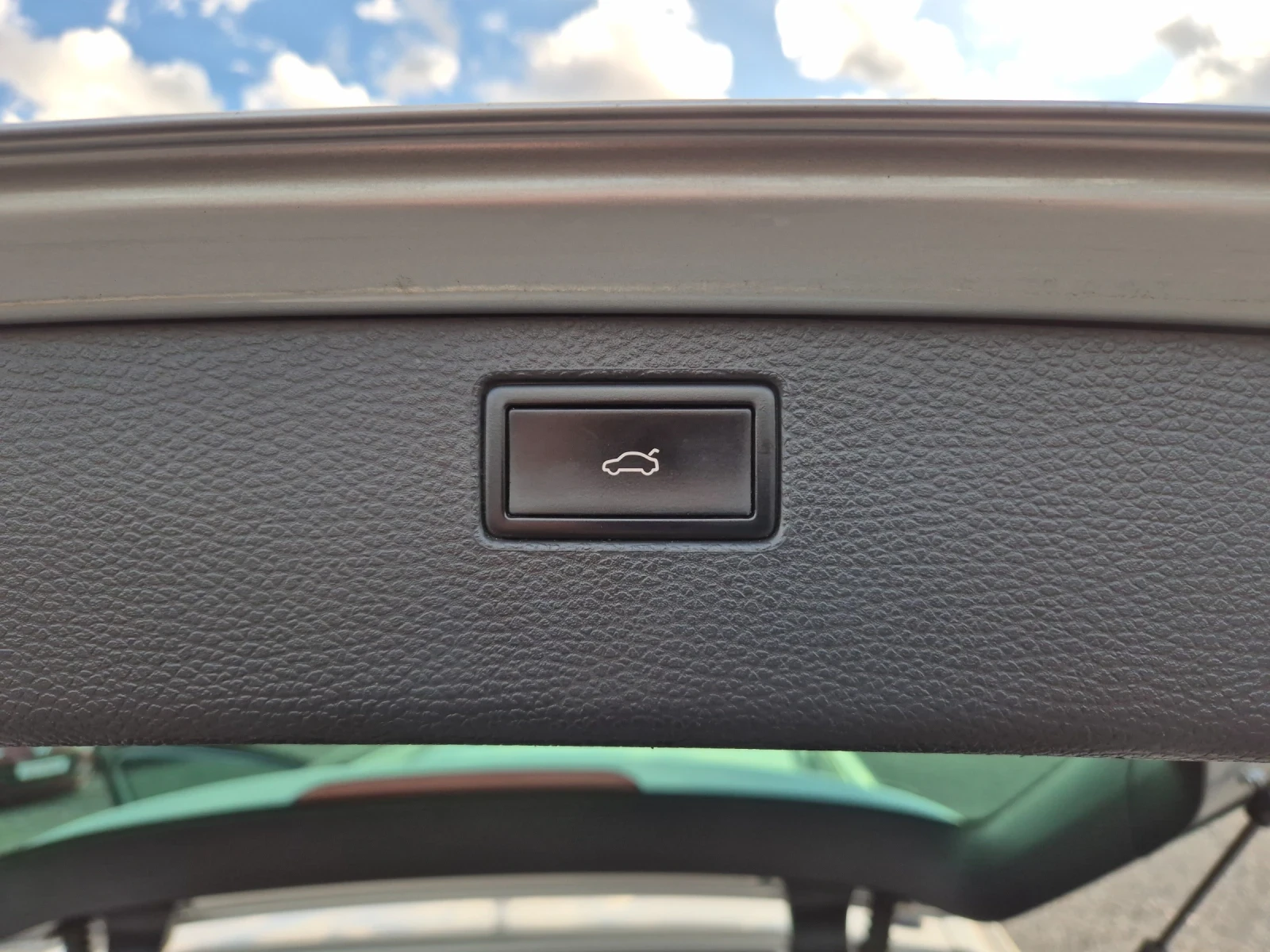 VW Passat АВТОМАТИК, снимка 17 - Автомобили и джипове - 54391492