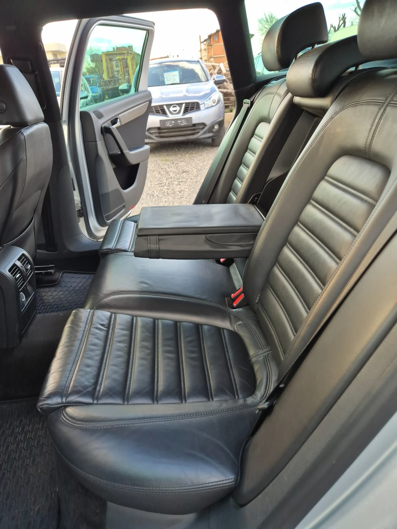 VW Passat АВТОМАТИК, снимка 10 - Автомобили и джипове - 54391492