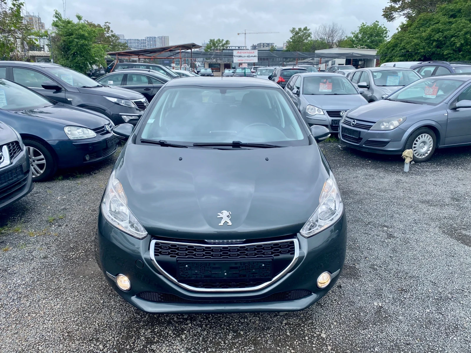 Peugeot 208, снимка 3 - Автомобили и джипове - 54641757