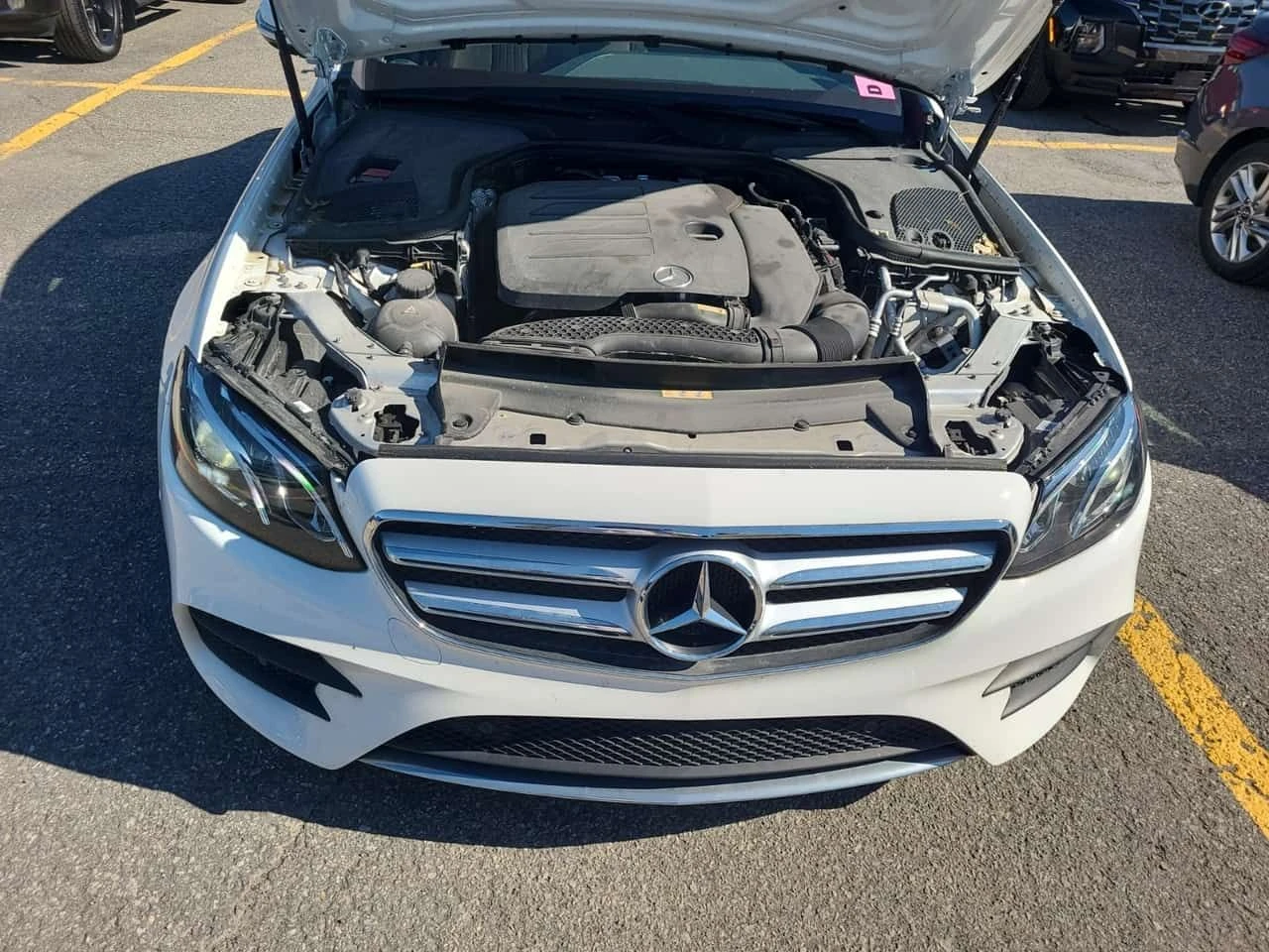 Mercedes-Benz E 350 AMG Line * 4MATIC * CARFAX * , снимка 16 - Автомобили и джипове - 54871012