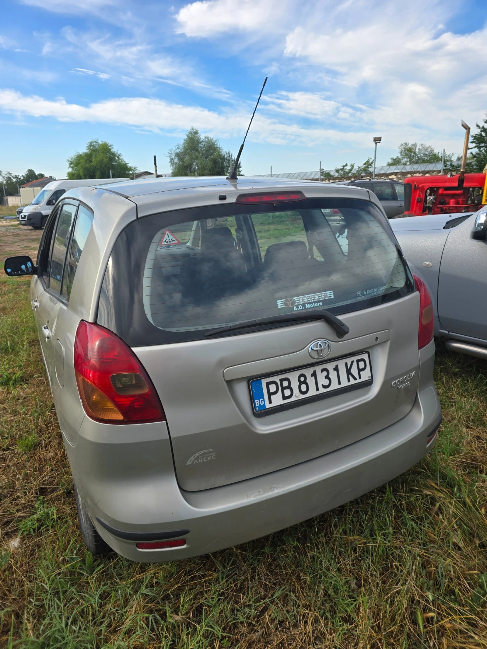Toyota Corolla verso, снимка 4 - Автомобили и джипове - 54952815