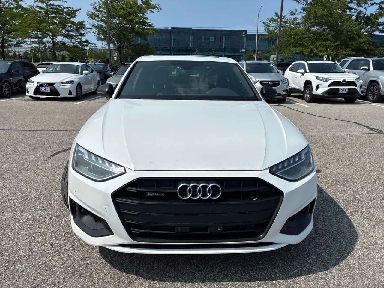 Audi A4 * Komfort * CARFAX * БЕЗ ПЪРВОНАЧАЛНА ВНОСКА, снимка 6 - Автомобили и джипове - 55413816