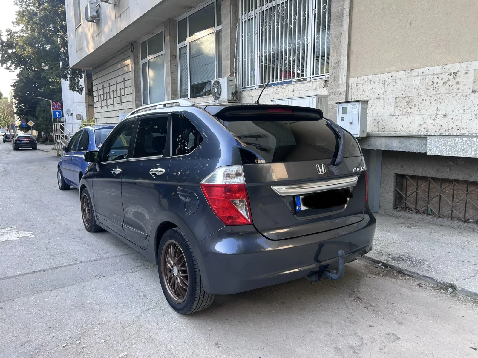 Honda Fr-v, снимка 3 - Автомобили и джипове - 55427096