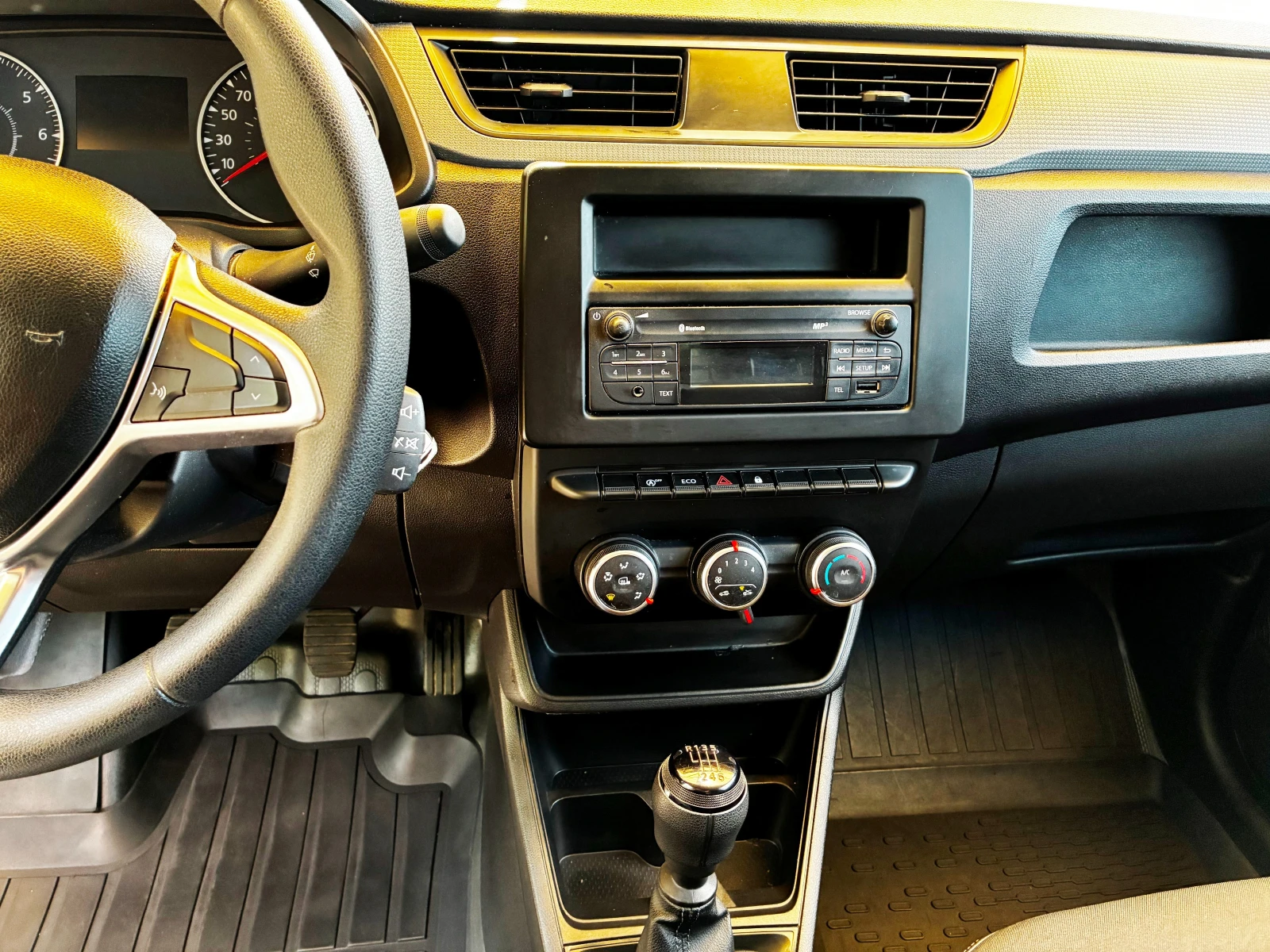 Renault Express 1.5D С ДДС ФАКТУРА!, снимка 11 - Автомобили и джипове - 55493369