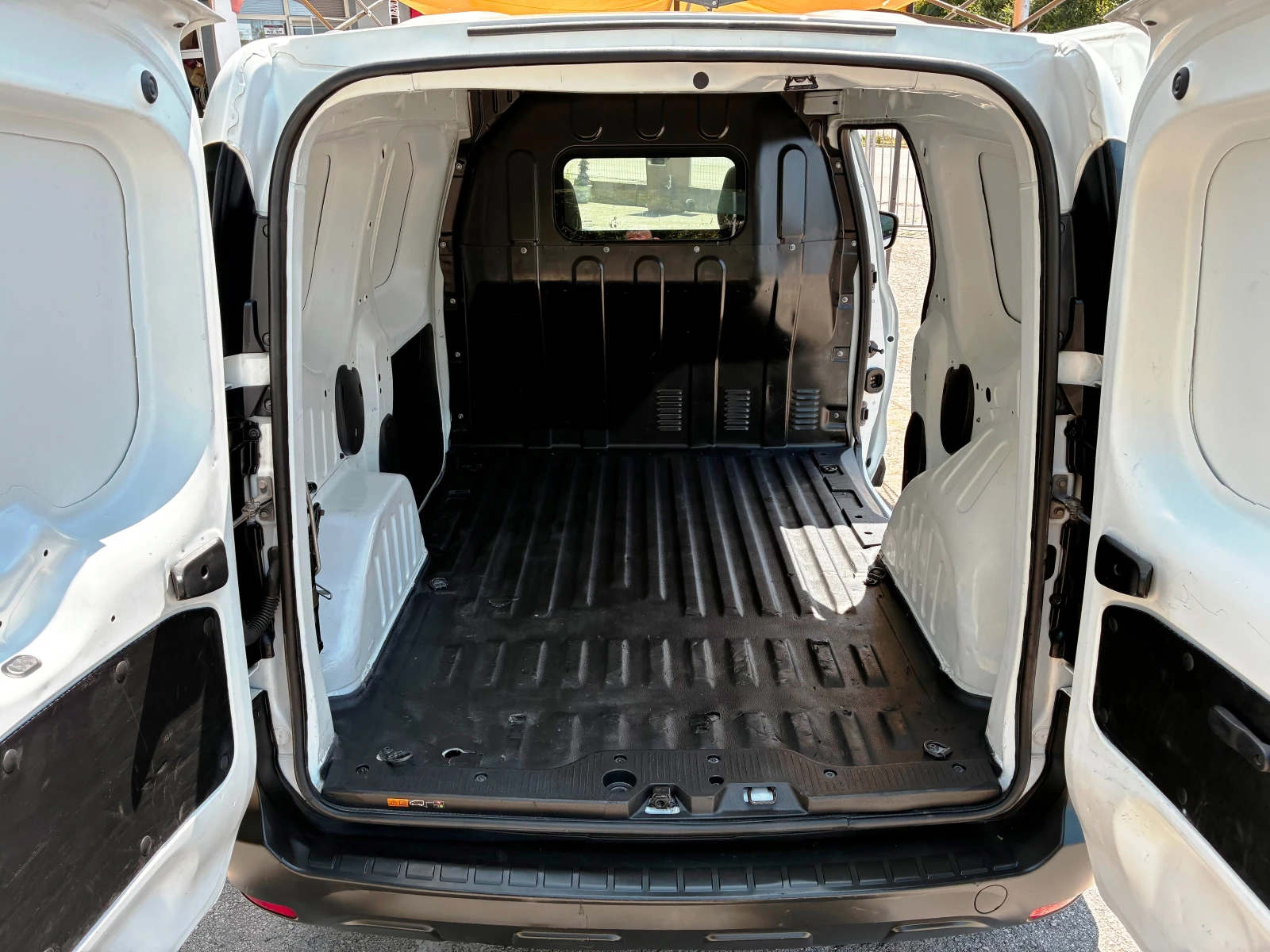 Renault Express 1.5D С ДДС ФАКТУРА!, снимка 15 - Автомобили и джипове - 55493369
