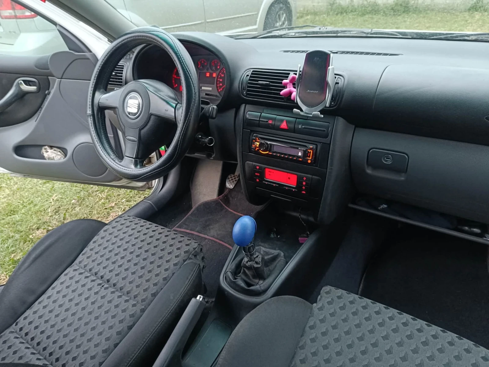 Seat Leon 1.9 tdi, снимка 10 - Автомобили и джипове - 55741625