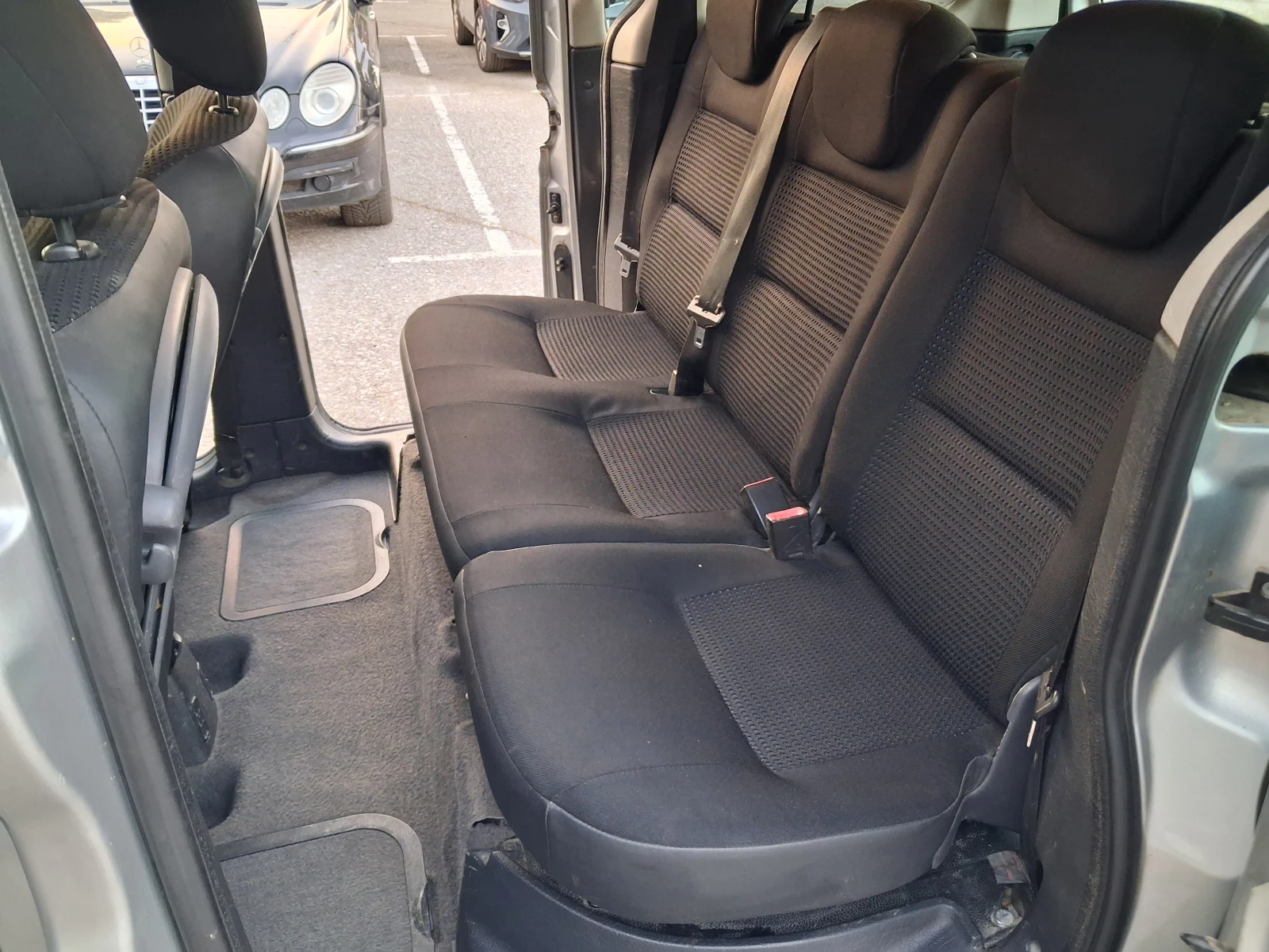 Citroen Berlingo 1.6i* 109кс* ПЪТНИК* КЛИМА, снимка 12 - Автомобили и джипове - 56079908