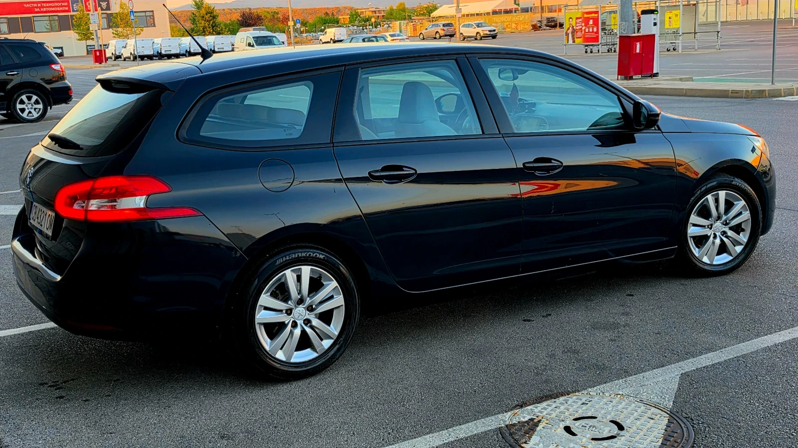 Peugeot 308 1.2 АВТОМАТИК, снимка 5 - Автомобили и джипове - 56219439