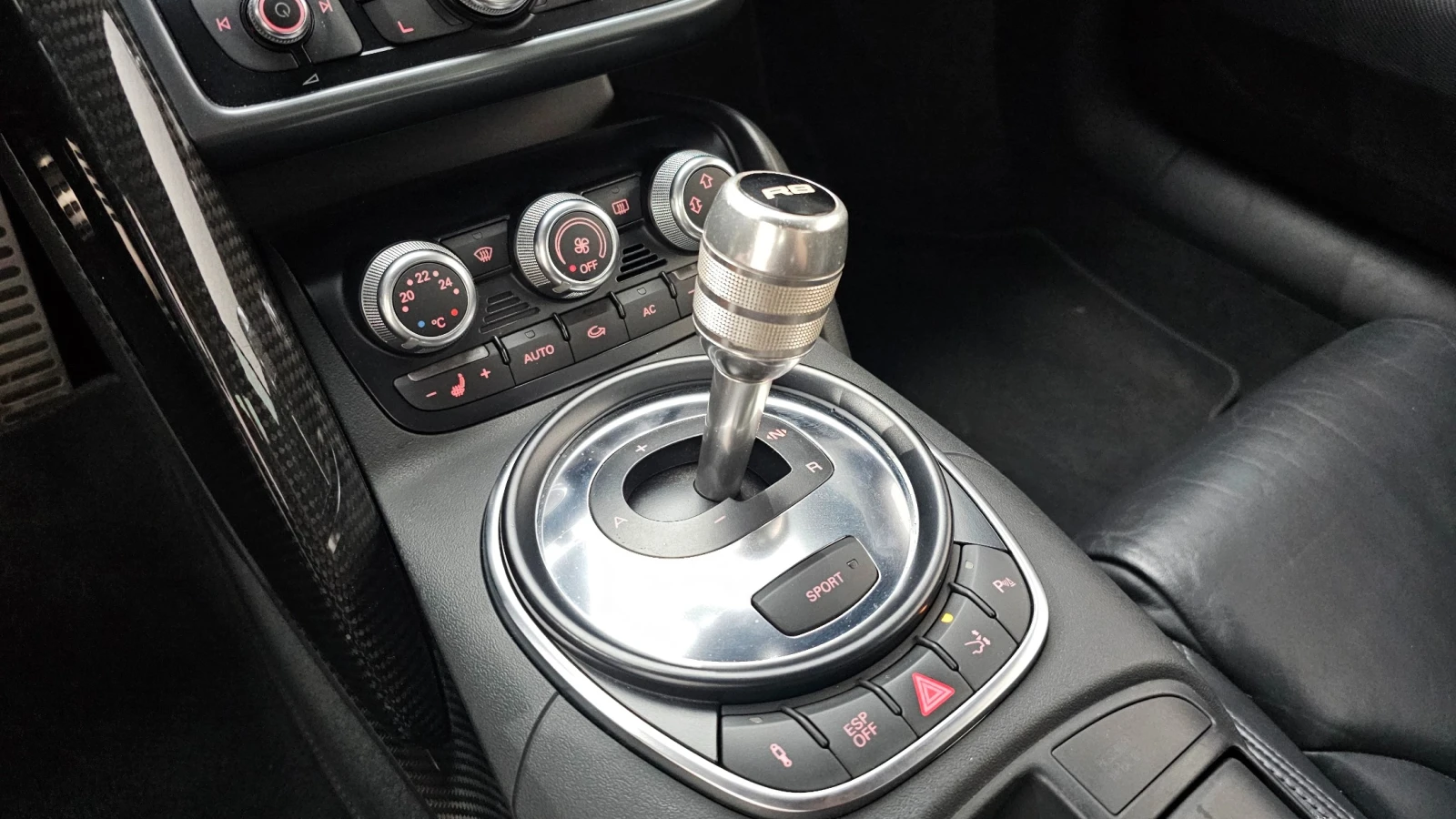 Audi R8 4.2 V8 Coupe, снимка 8 - Автомобили и джипове - 56223166