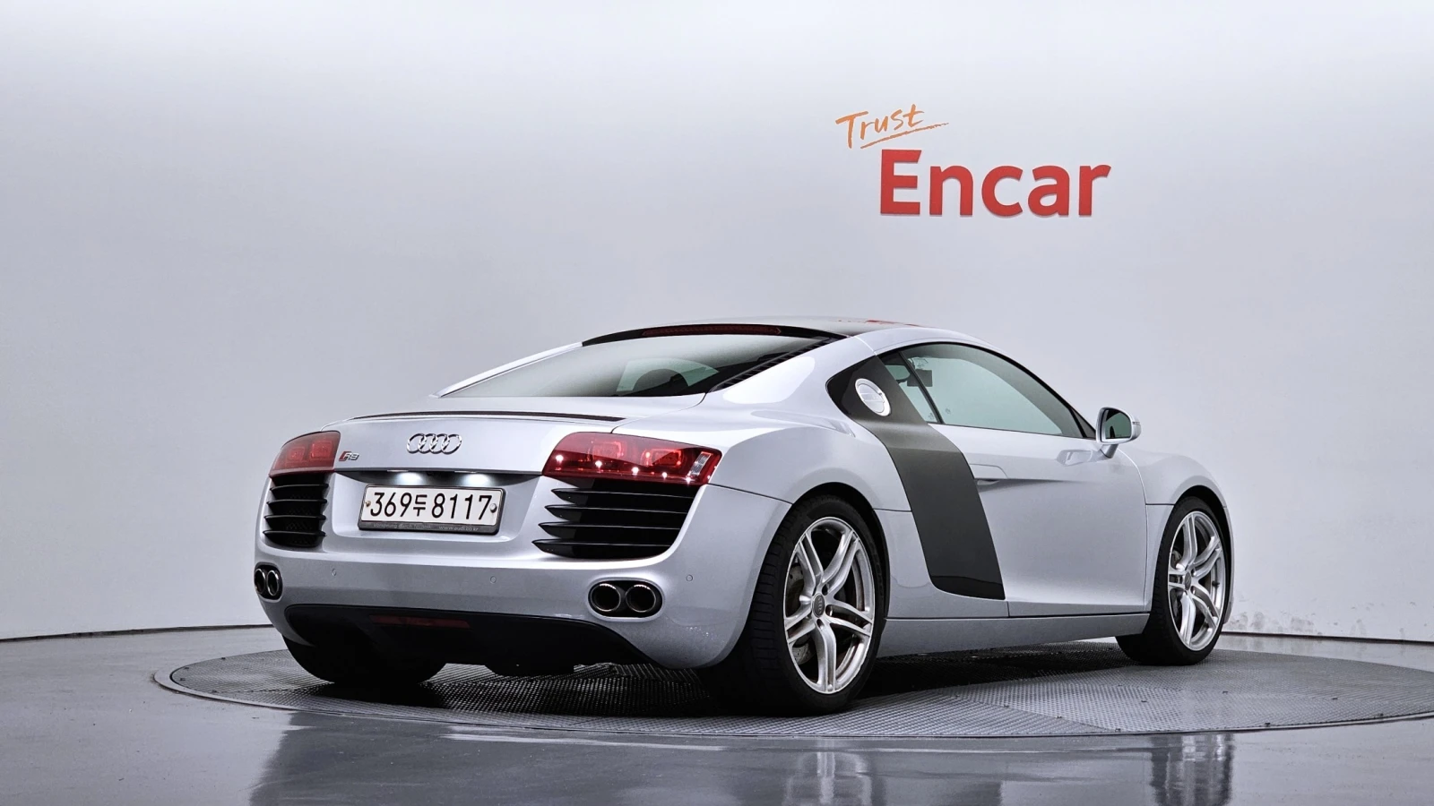 Audi R8 4.2 V8 Coupe, снимка 2 - Автомобили и джипове - 56223166