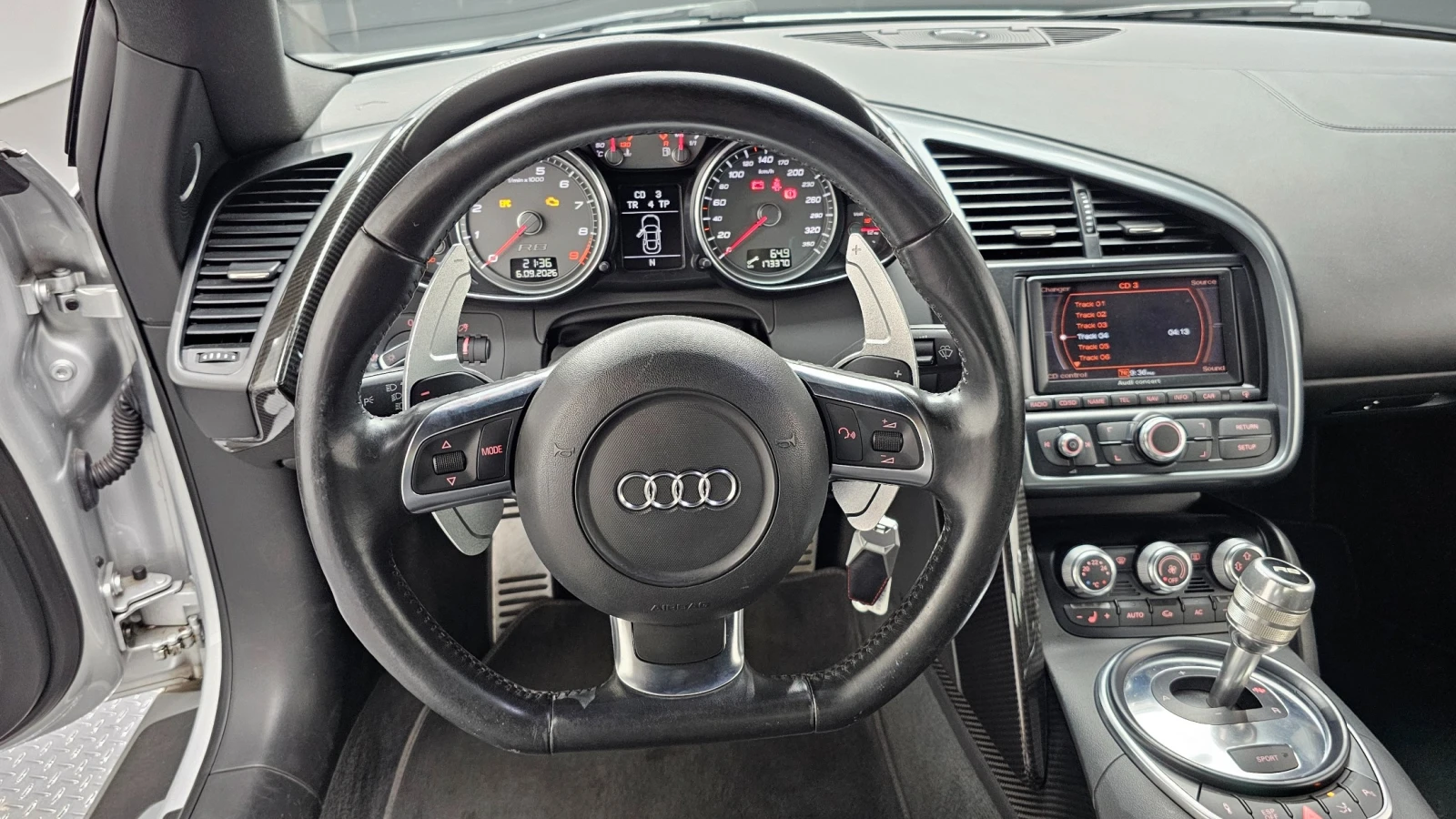 Audi R8 4.2 V8 Coupe, снимка 11 - Автомобили и джипове - 56223166