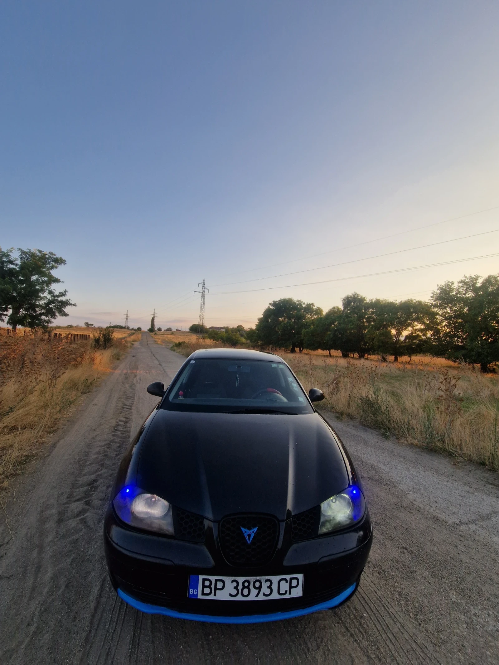 Seat Ibiza, снимка 5 - Автомобили и джипове - 56372715