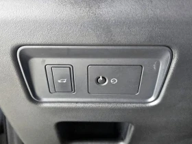 Land Rover Discovery 2.0 Automatic, снимка 13